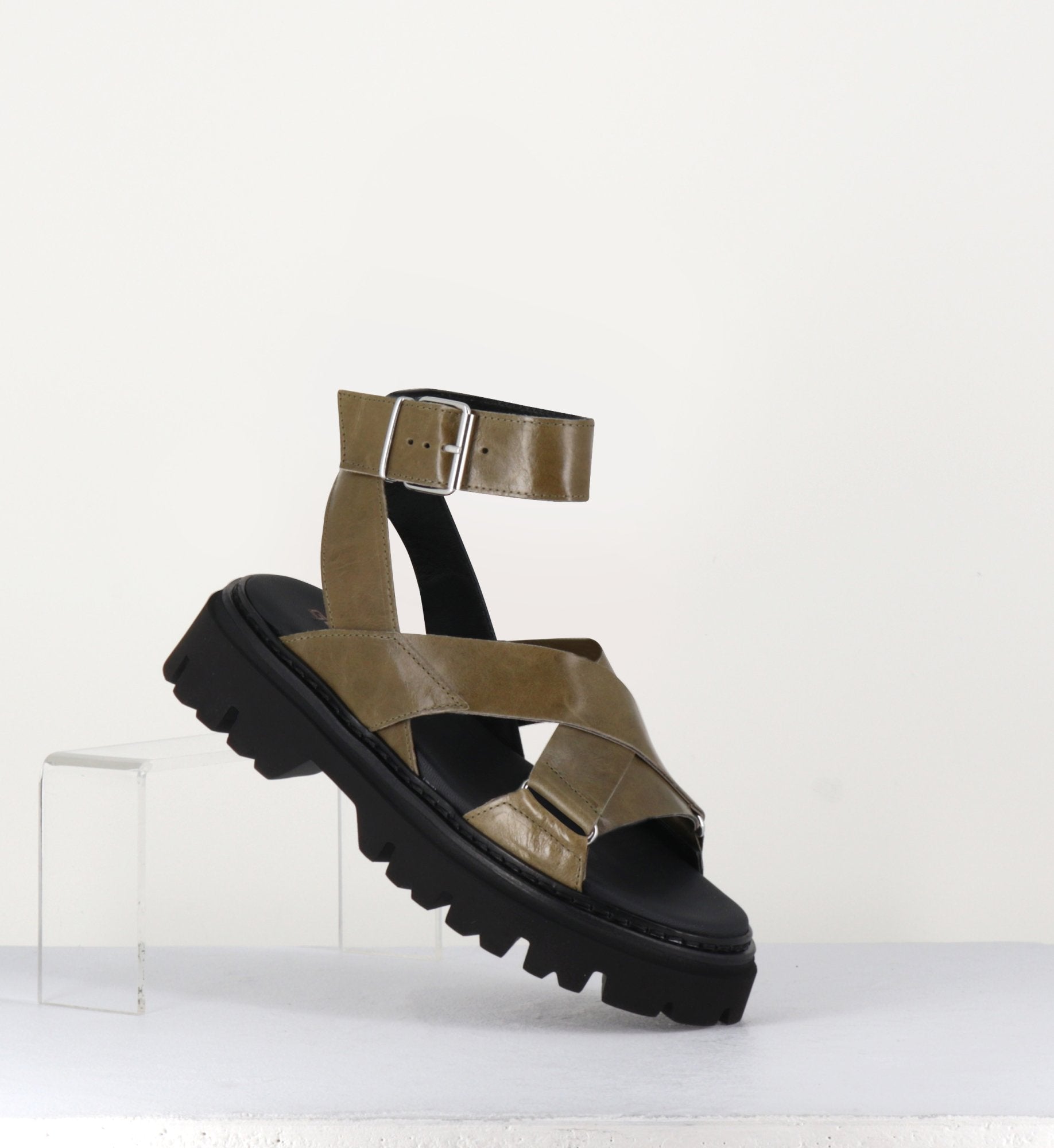 Sandales semelle épaisse en cuir khaki - PE7455 MILITARE