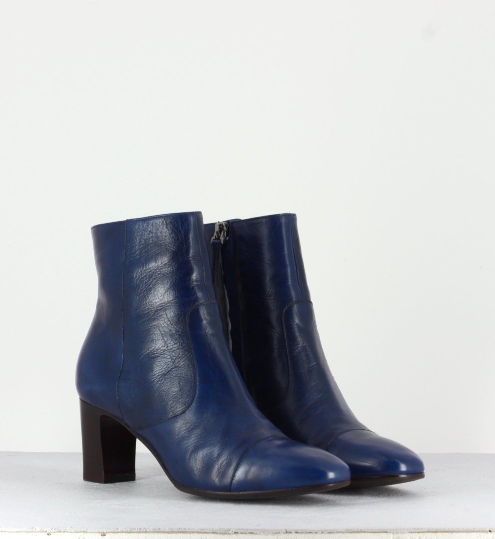 Bottines petit talons en cuir marine F568 - Garrice Lab