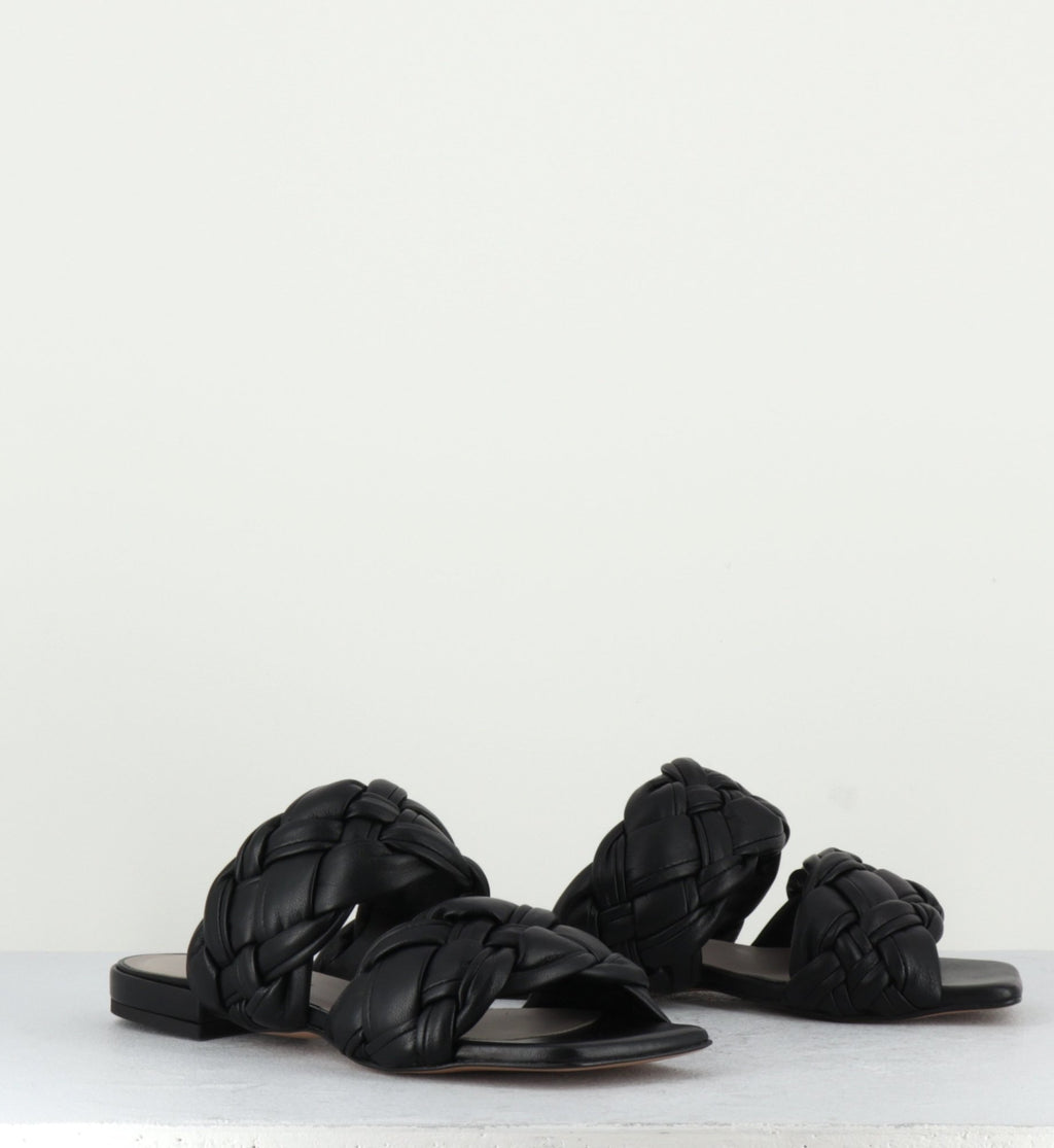 21KGU74 NERO