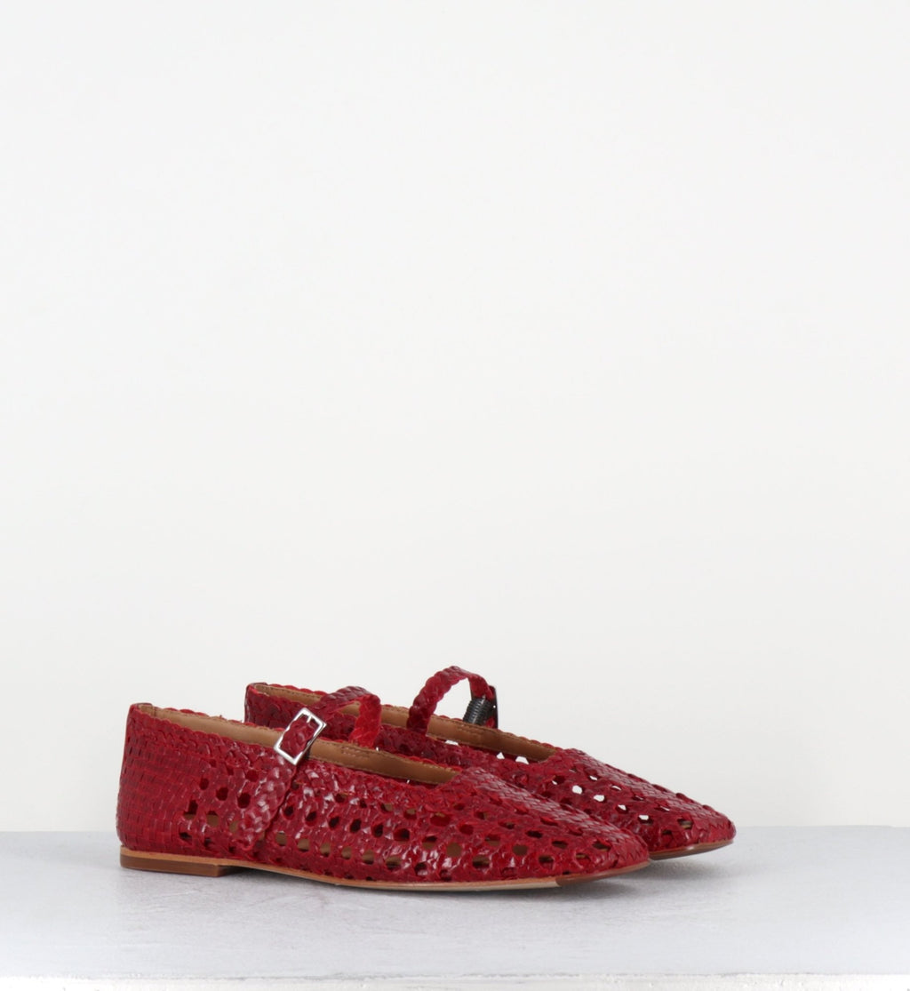 YEIDA DARK RED BALLERINAS