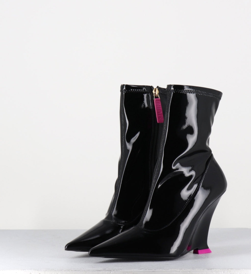 MARLA FLUID BLACK