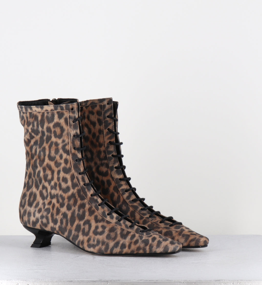 CORSO KAMELOS MACULATO