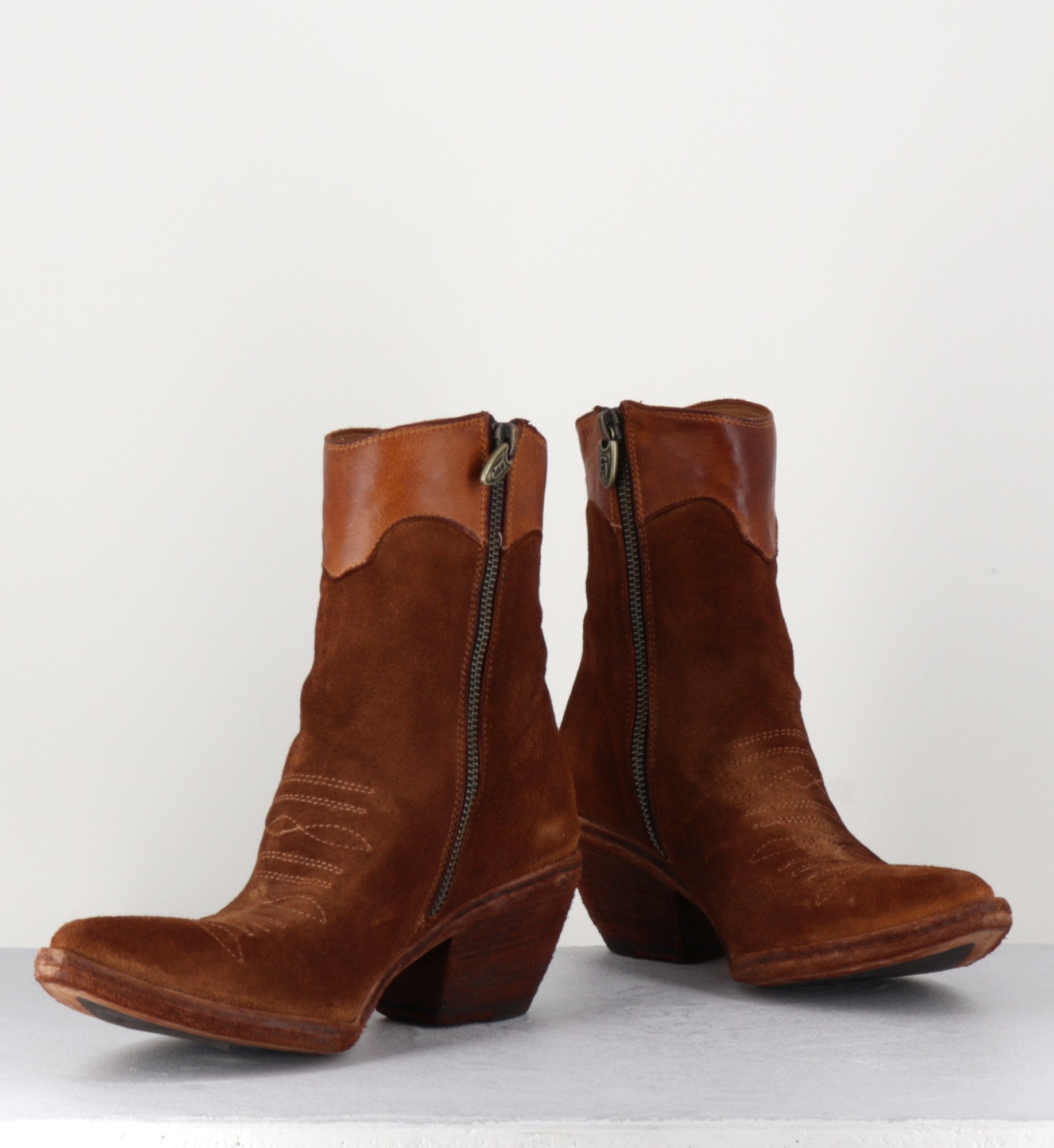 3804 ROVESCHIO CUOIO