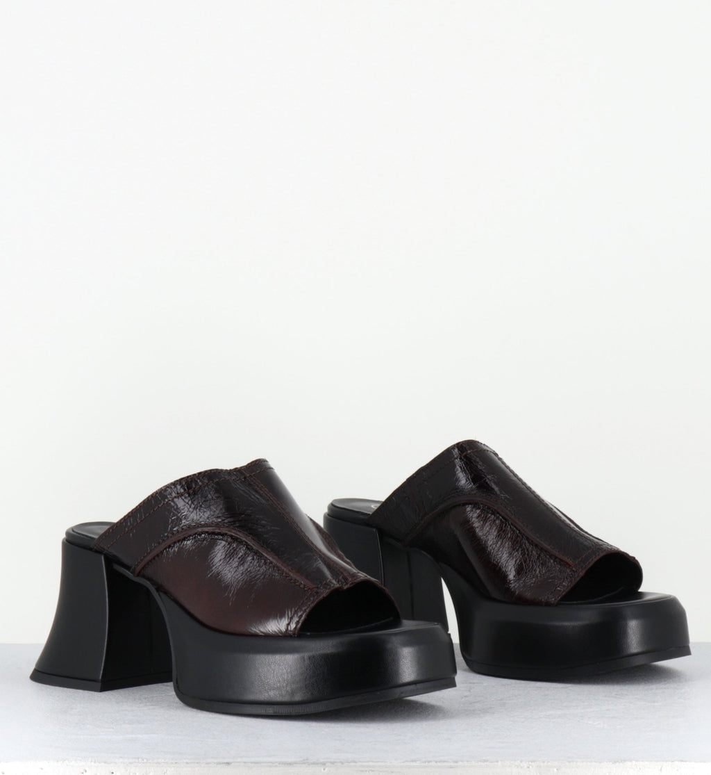 LOTA BROWN SANDAL