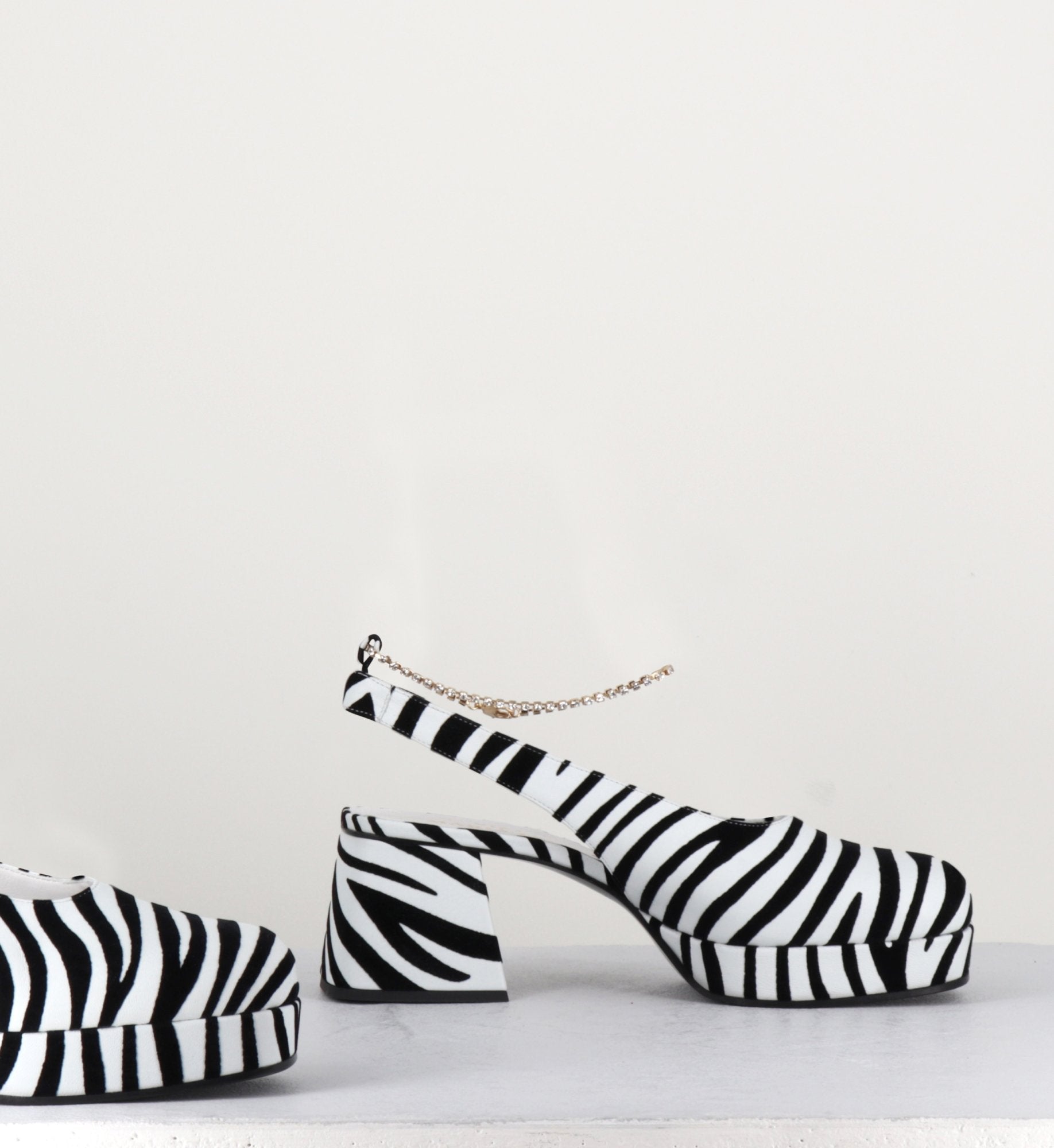 ZEBRA VIKY PLATFORM