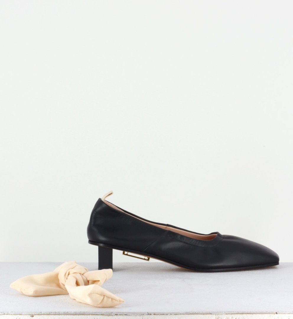 Escarpin noir à bout carré avec nœud - Dafne Mary Jane