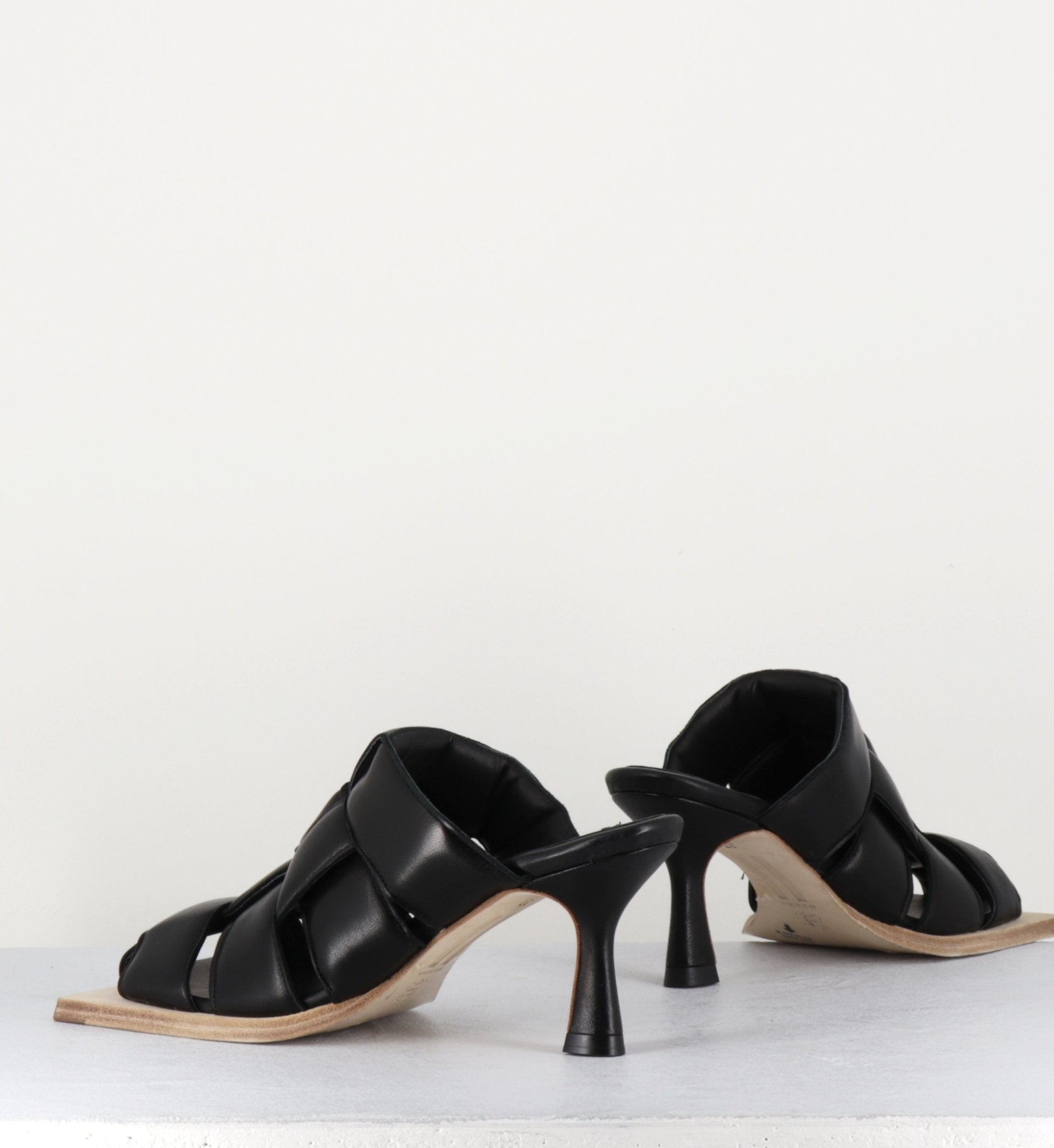 MAYTE BLACK MULES