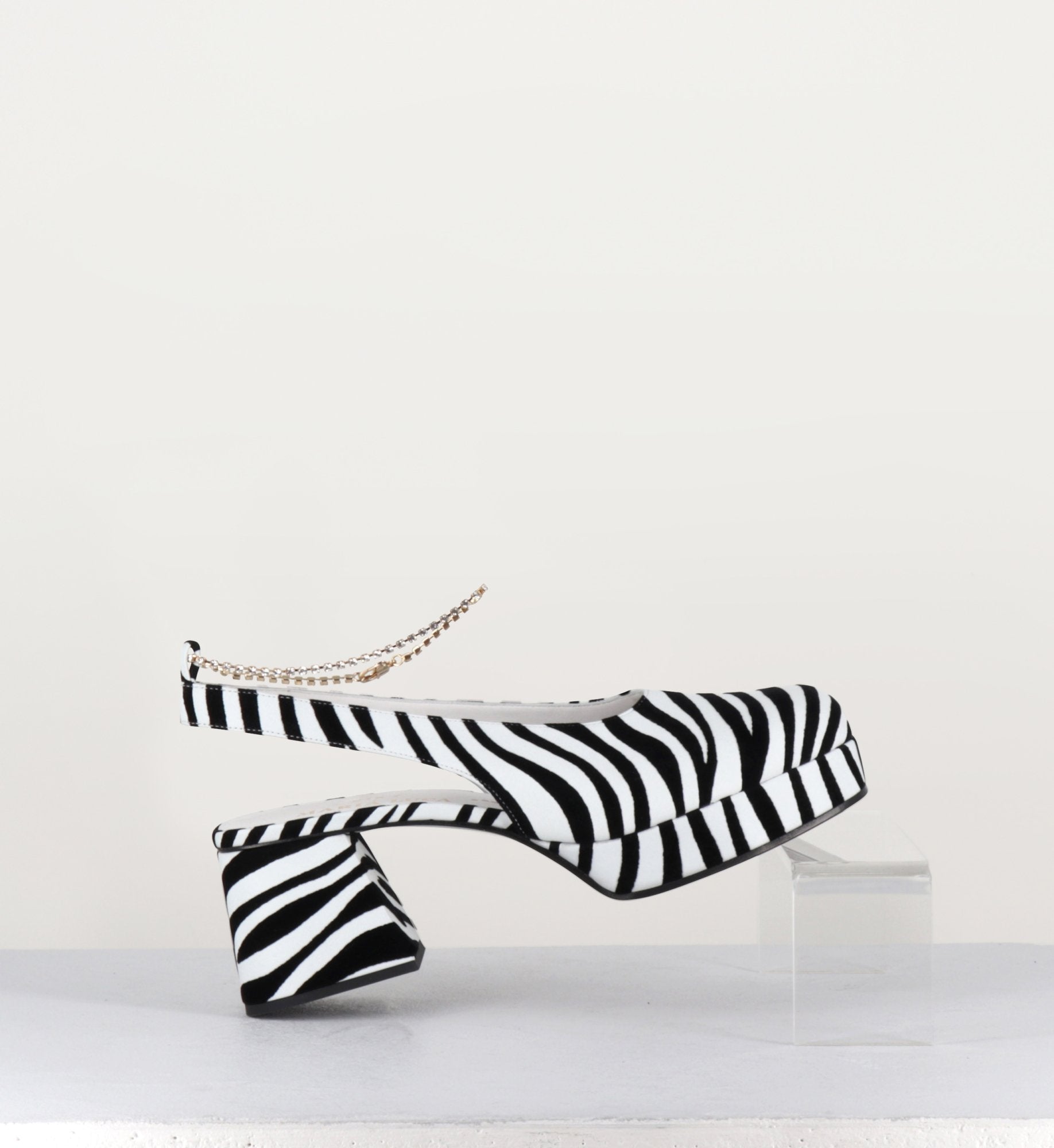 ZEBRA VIKY PLATFORM