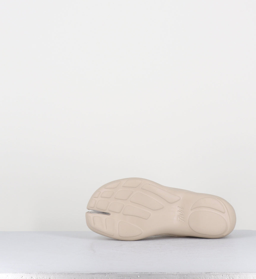 TABI SHOE OFF WHITE