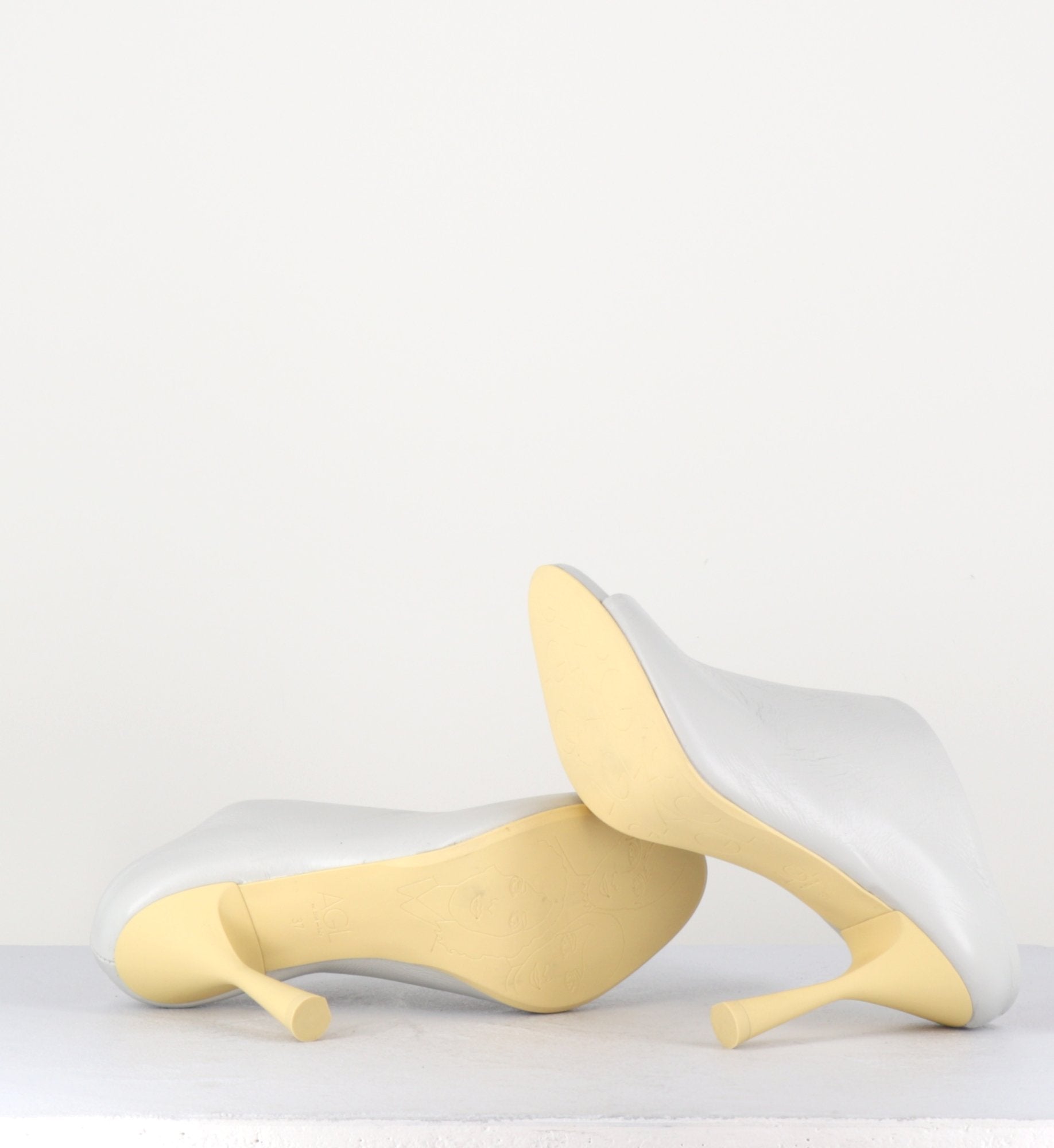 Sandales mules en cuir gris à talon structuré jaune - DEA MULE OFFWHITE