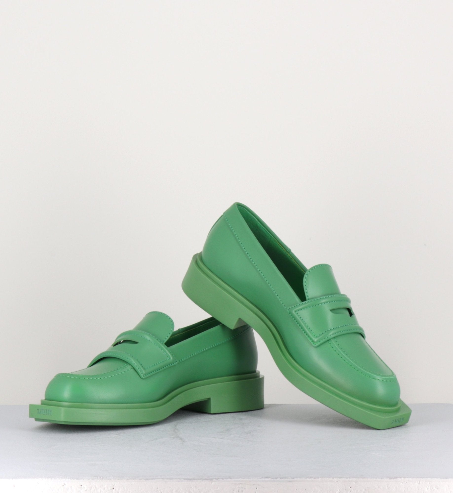 Mocassin en cuir lisse vert - VIOLA LEE GRASS