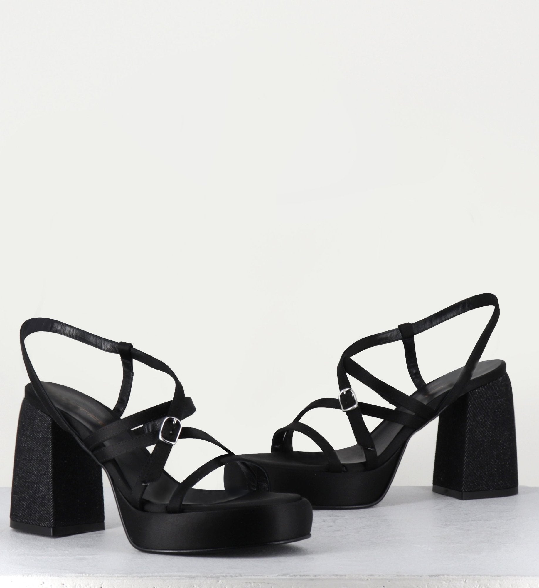 SANDAU NERO