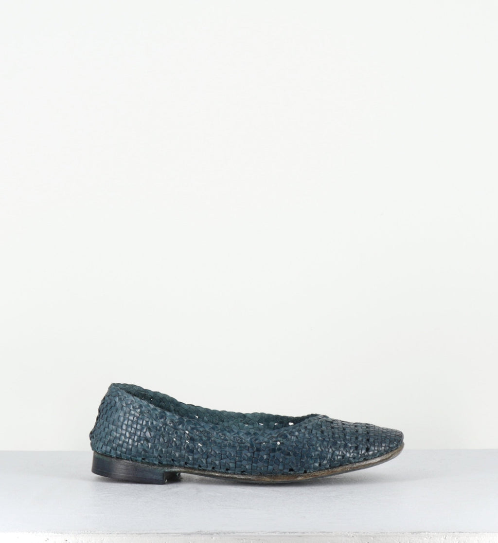 DOBRA DENIM