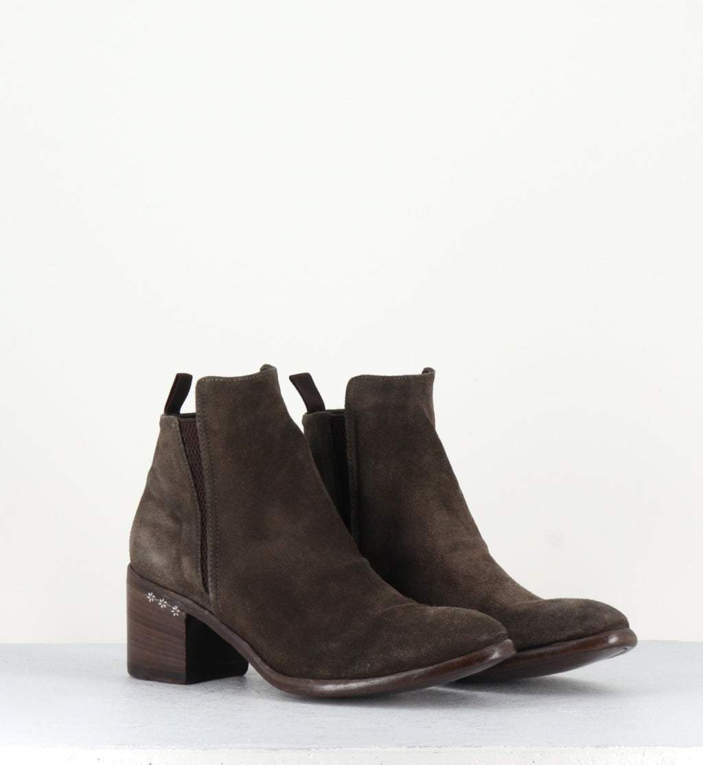 Bottines petit talon en cuir taupe TESSA45045T- Alberto Fasciani