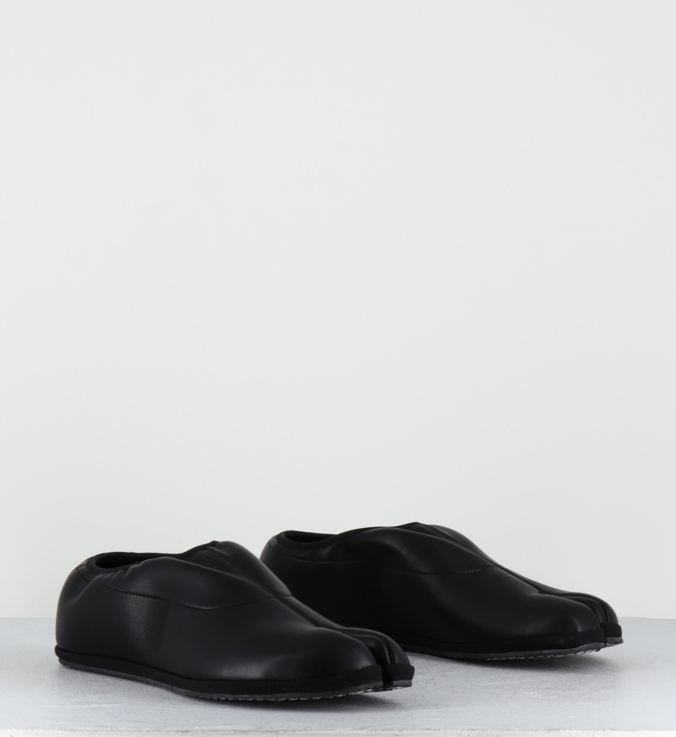 TABI MOC NAPPA BLACK