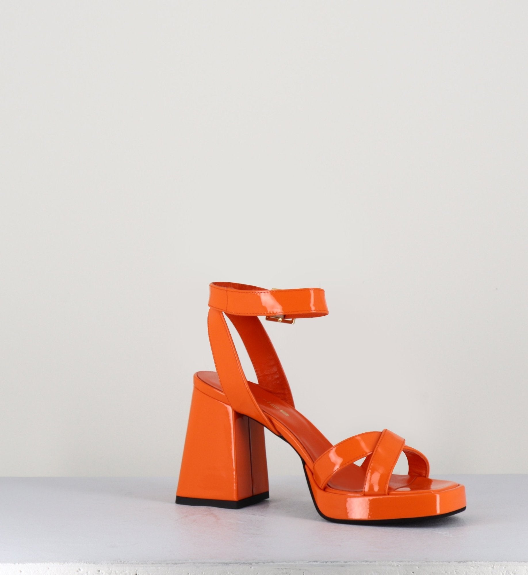 SUNNY VERNICE ARANCIO