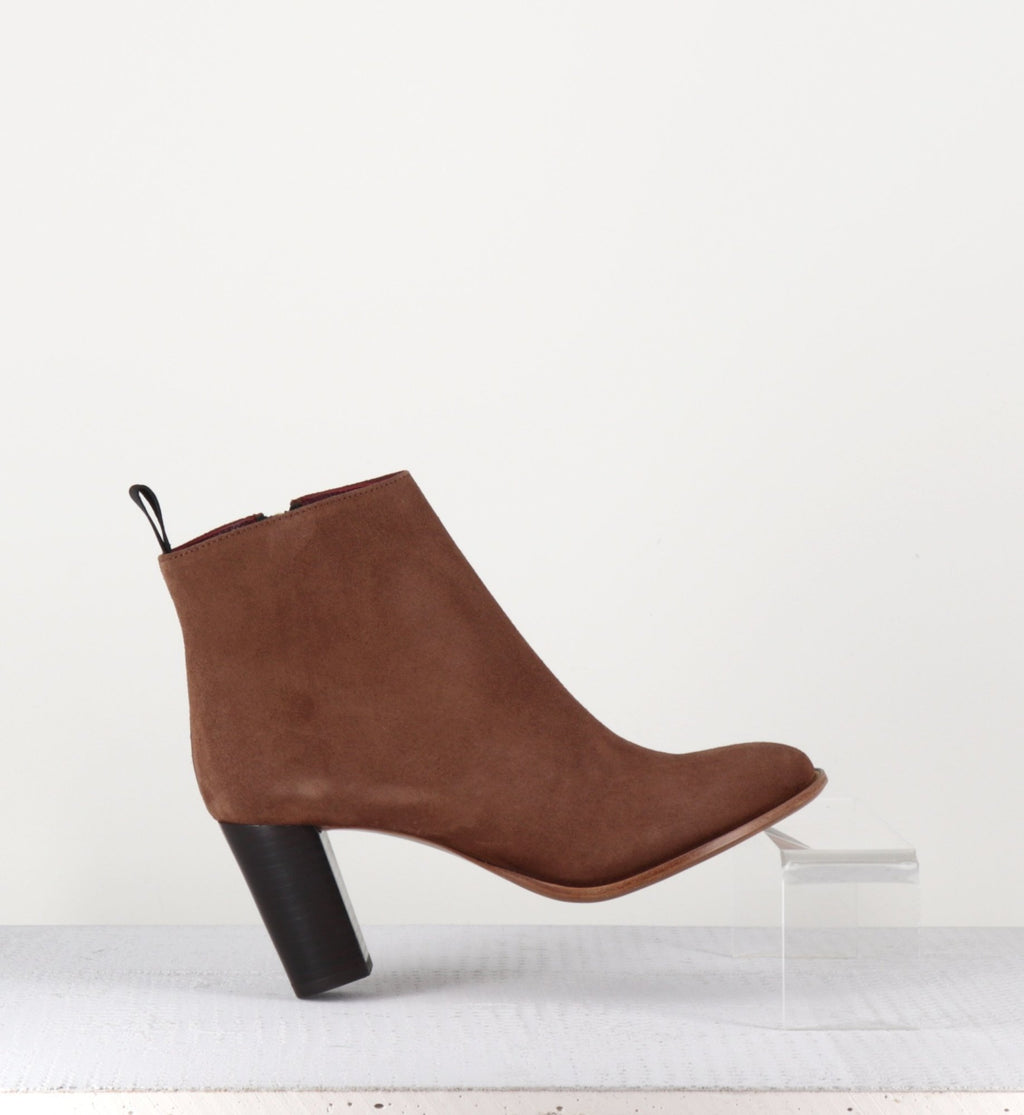 Bottines en veau velours camel Avril Gau - GRIMPTRC N1
