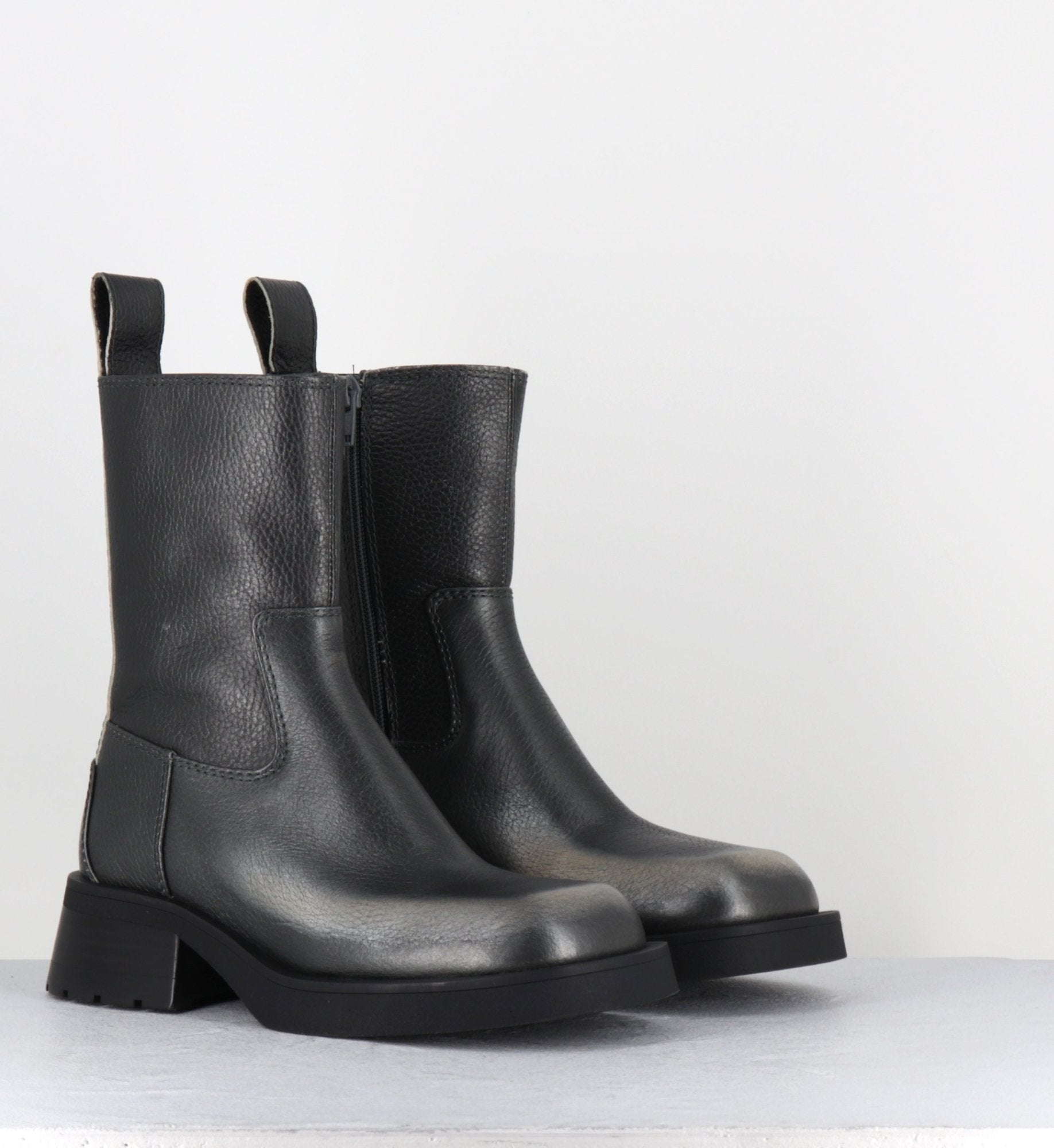 YOLANDA BRUSH SILVER