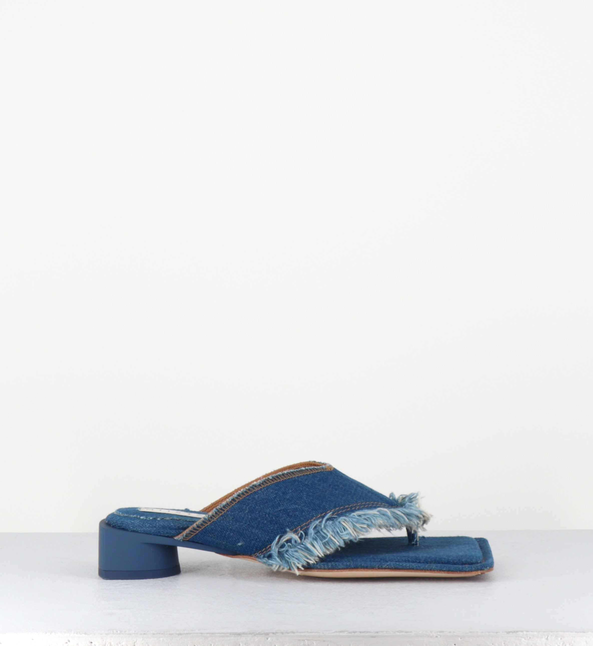 PYTHIA DENIM SANDALS