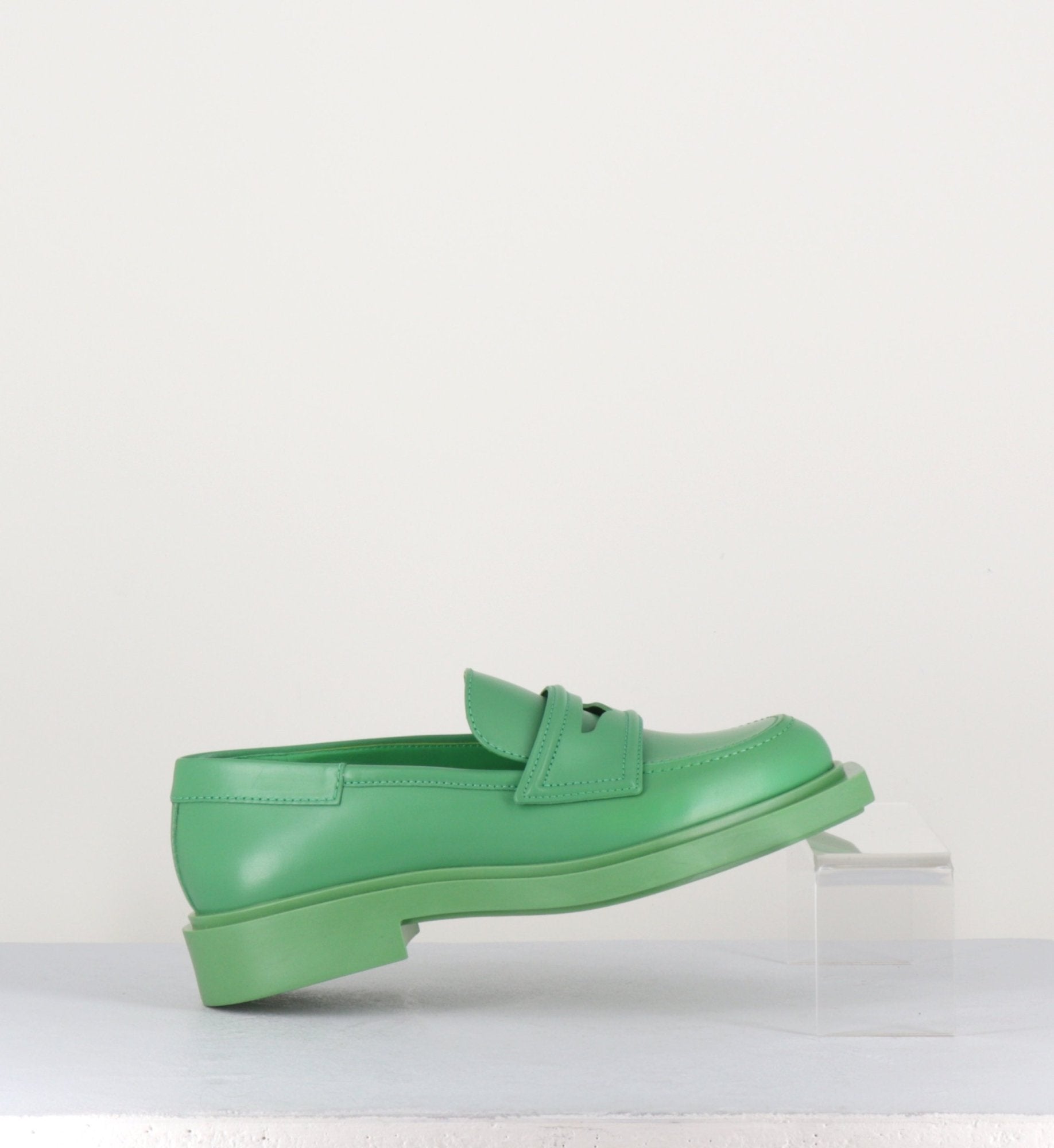 Mocassin en cuir lisse vert - VIOLA LEE GRASS