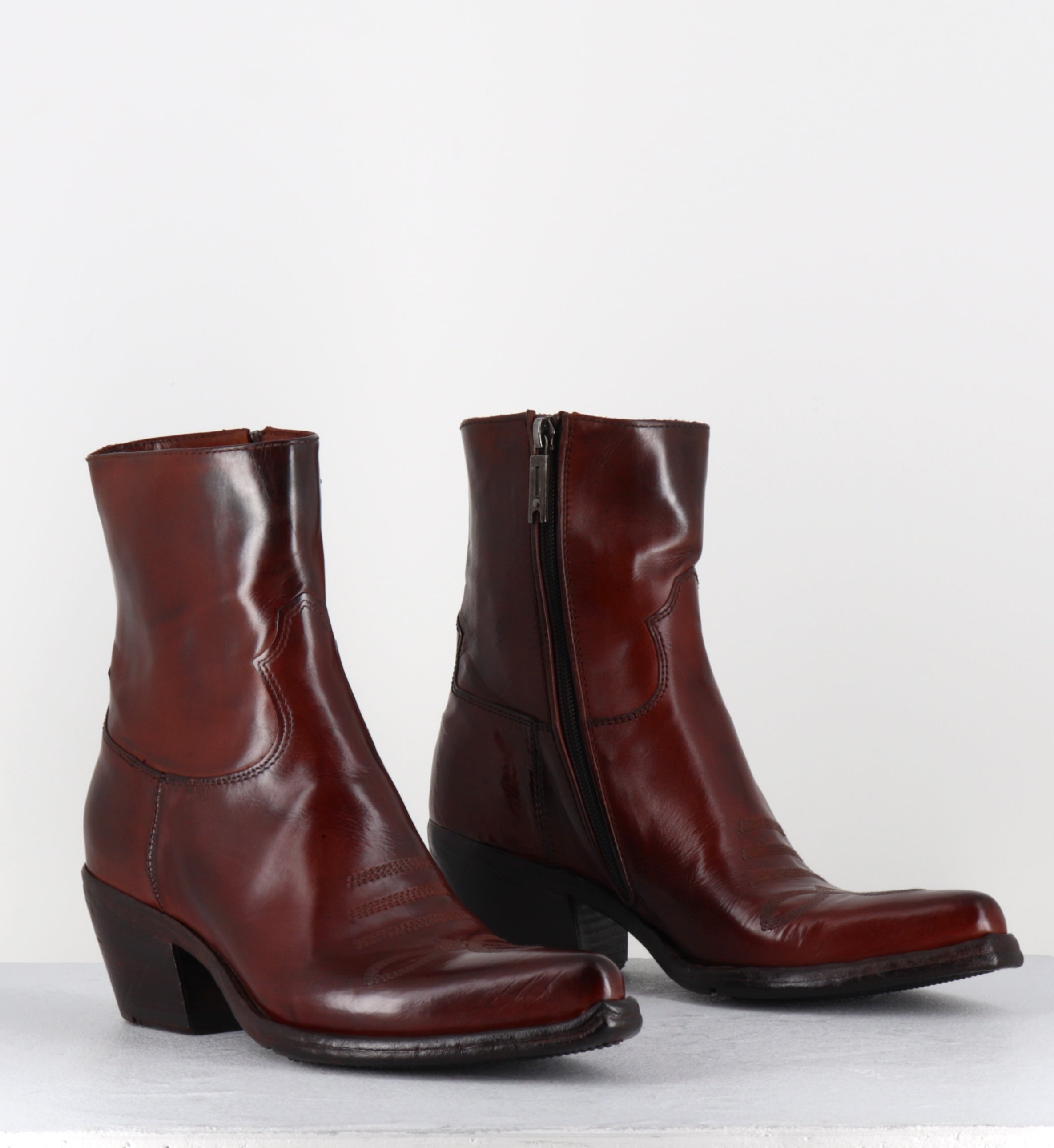 GU02C25 DIVER COOPER