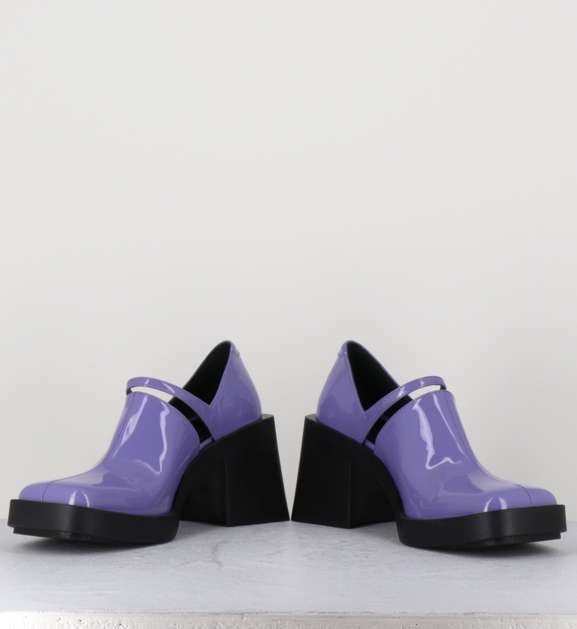 KIM LILAC PATENT