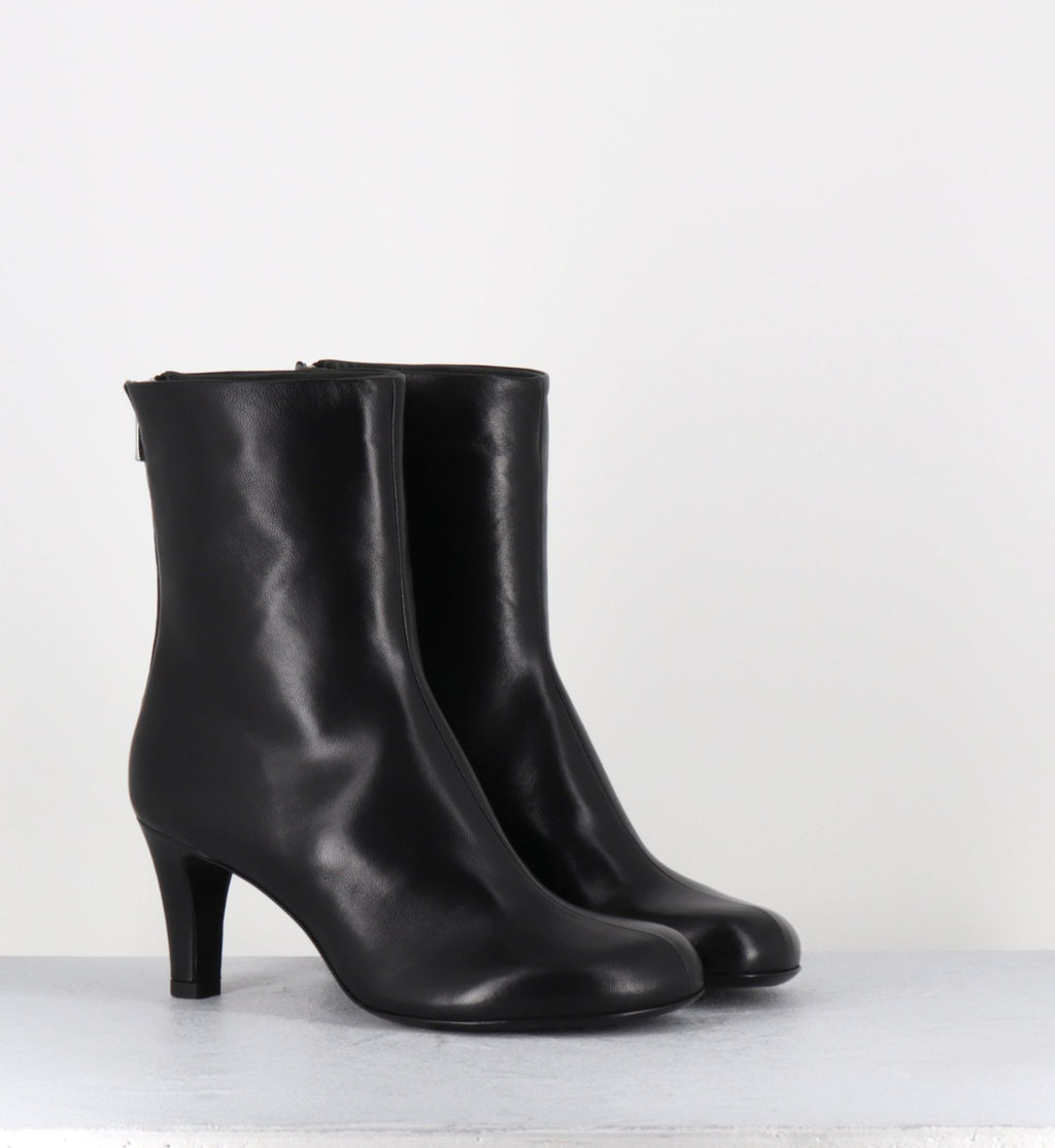 ESME005 GUANTERIA NERO