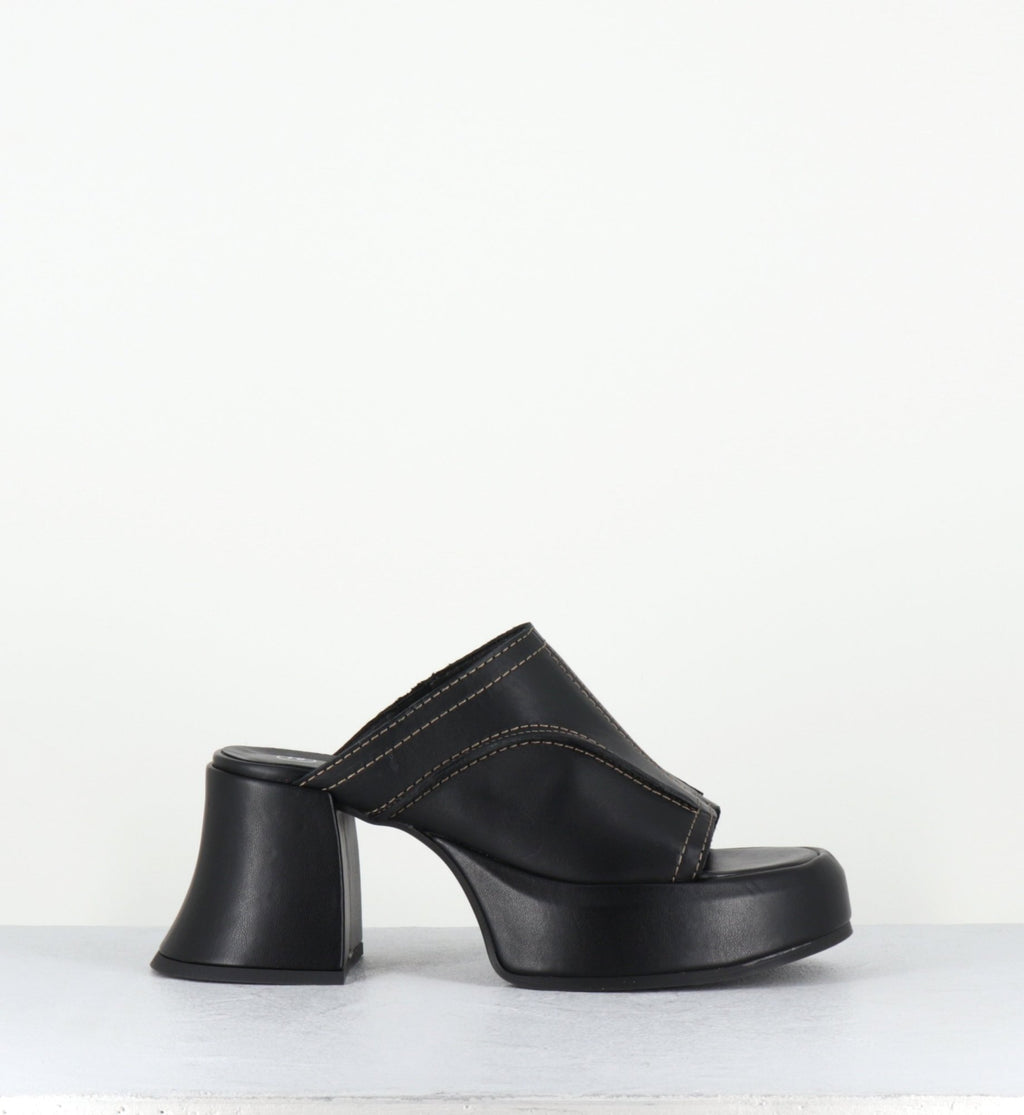 LOTA BLACK SANDAL