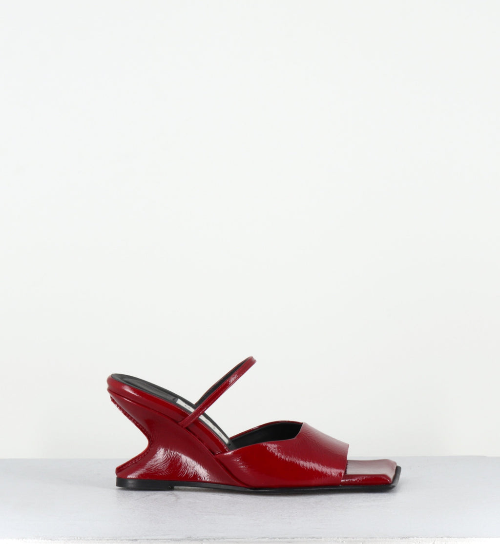 EGLE DARK RED SANDAL