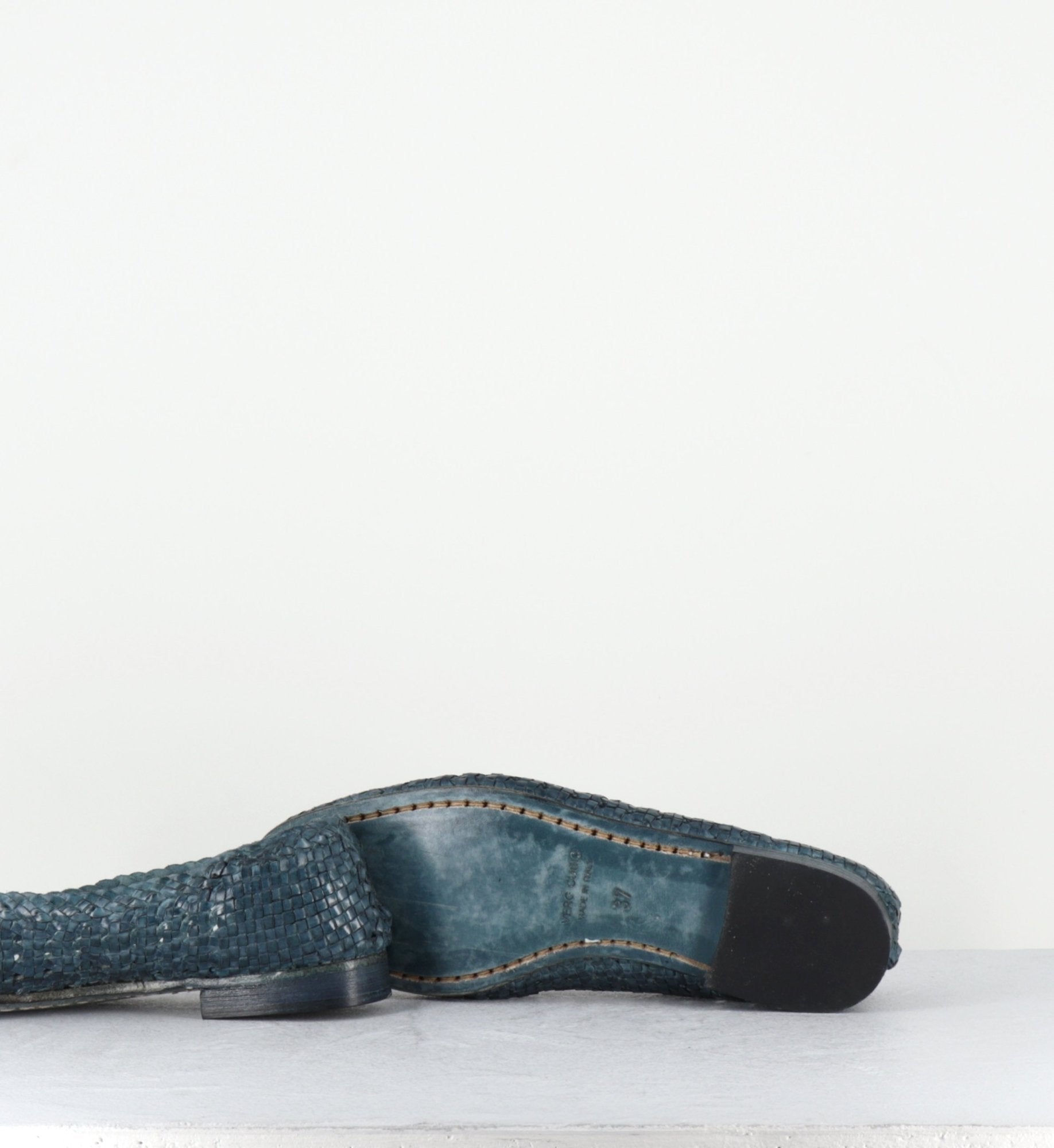 DOBRA DENIM