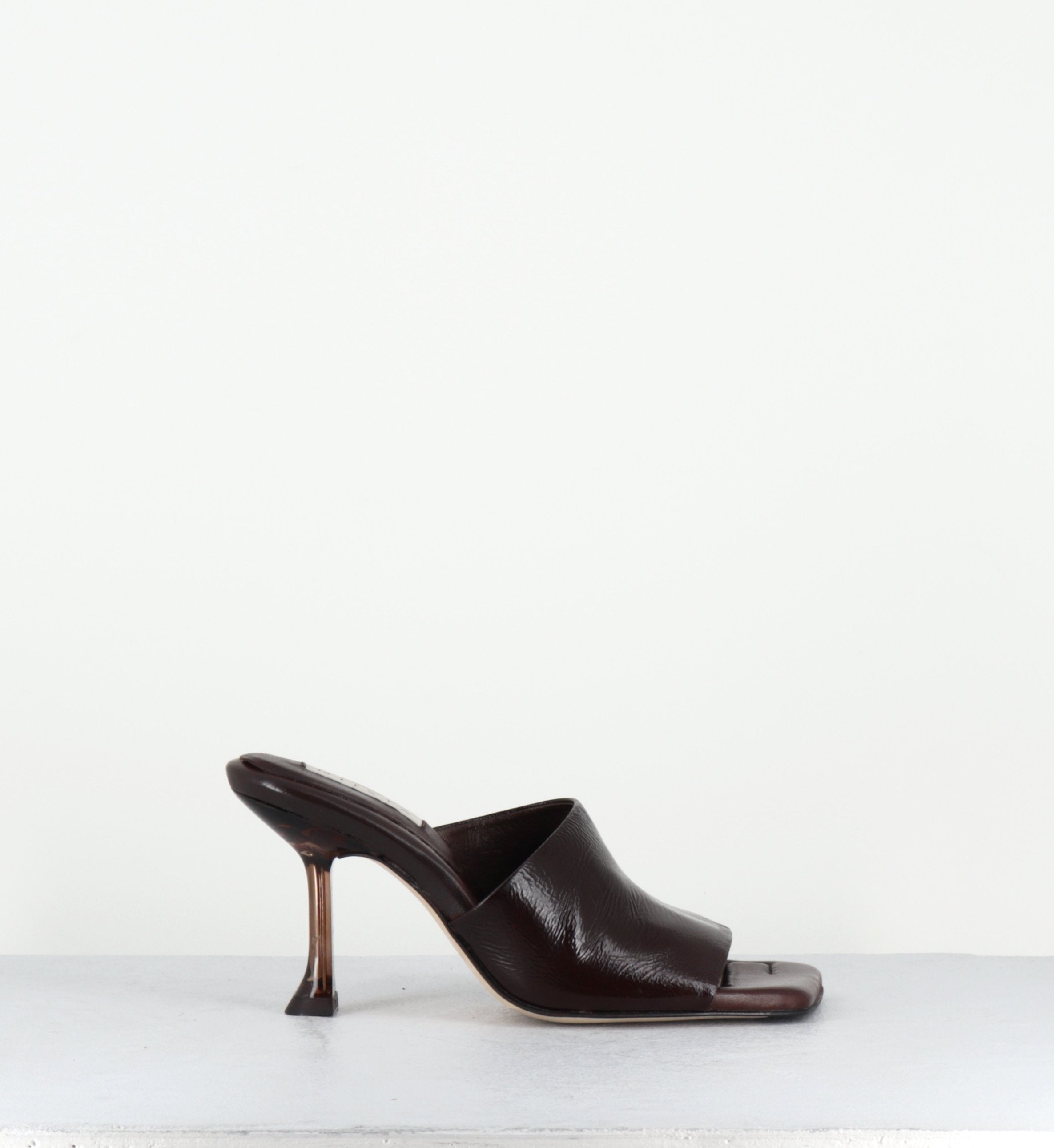 MIRI BROWN MULES