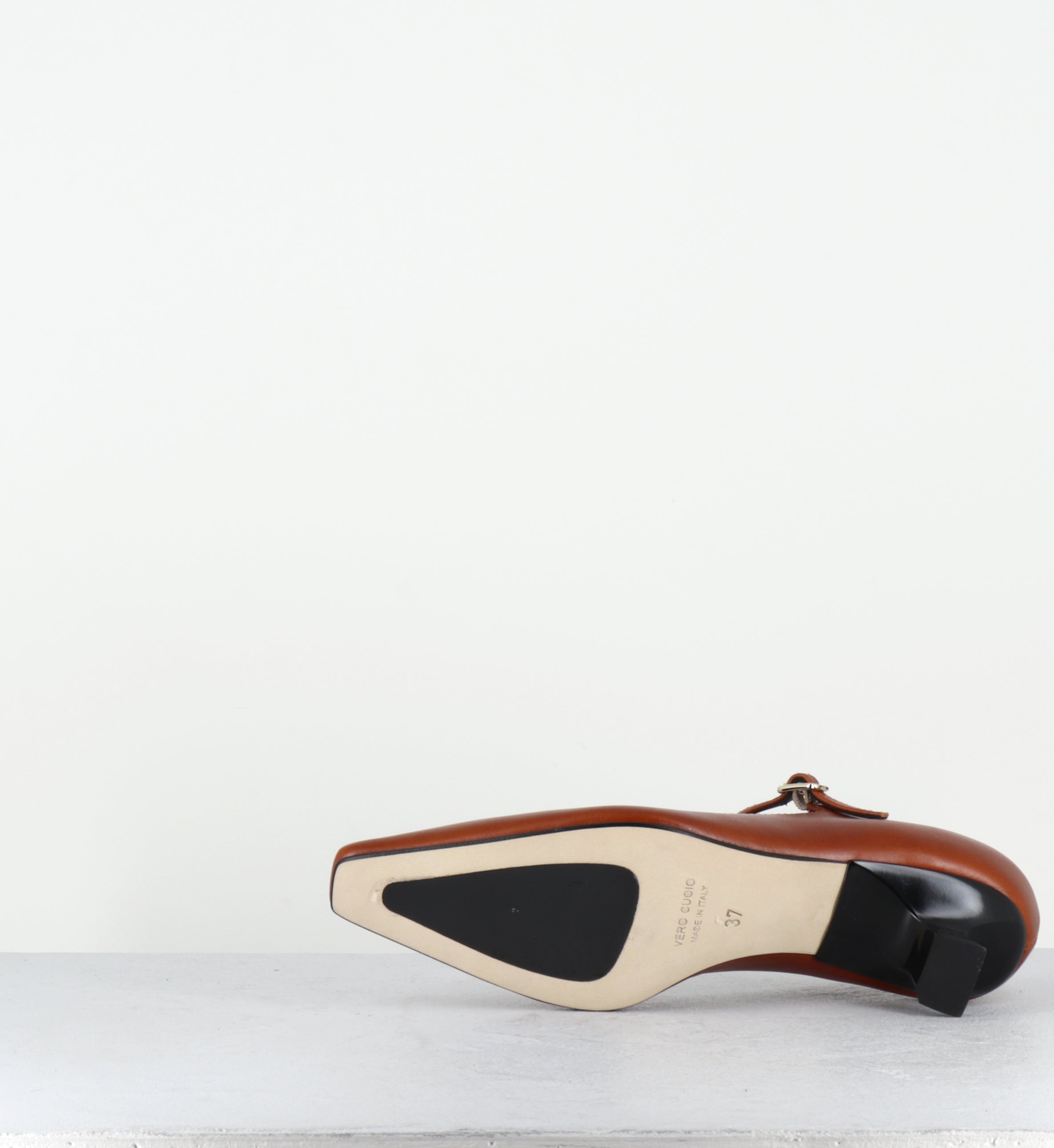 FERMA BUFALINO CUOIO