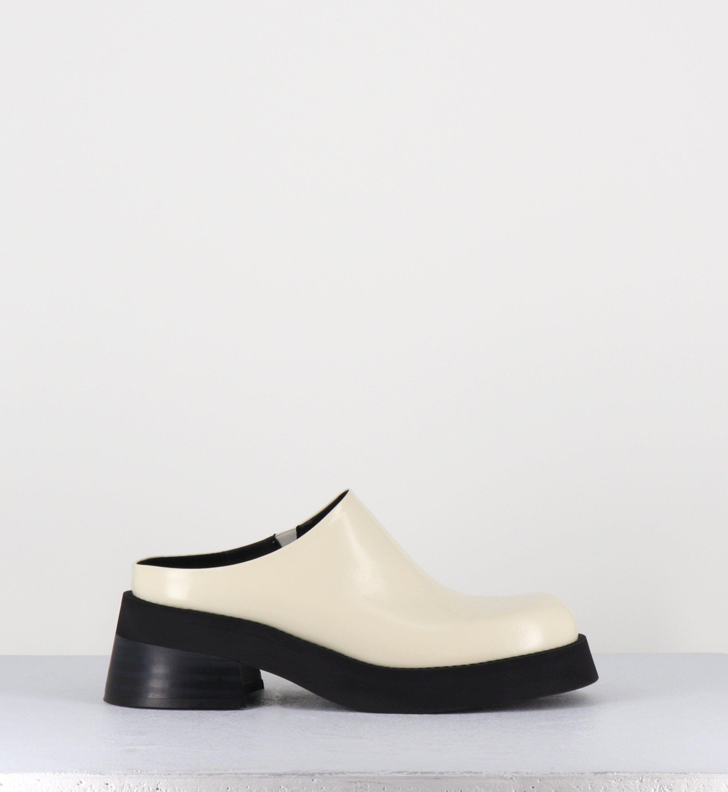 ODILE BEIGE MULES