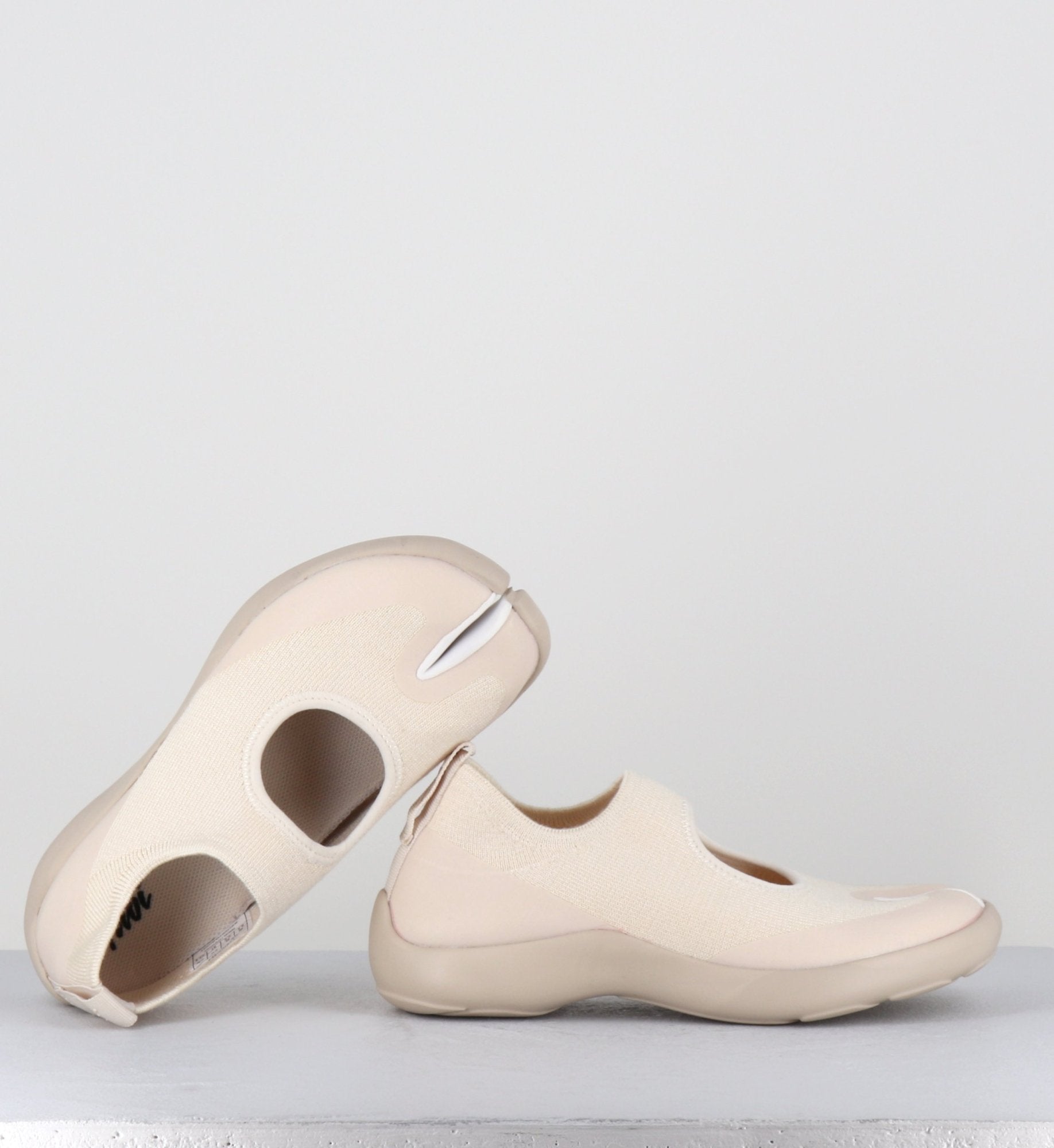 TABI SANDAL OFF WHITE