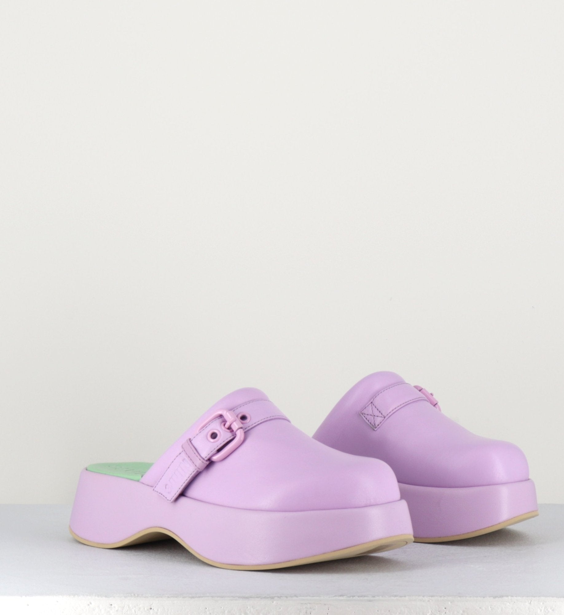 Sabot en cuir violet - LIPARI CHAT IRIS