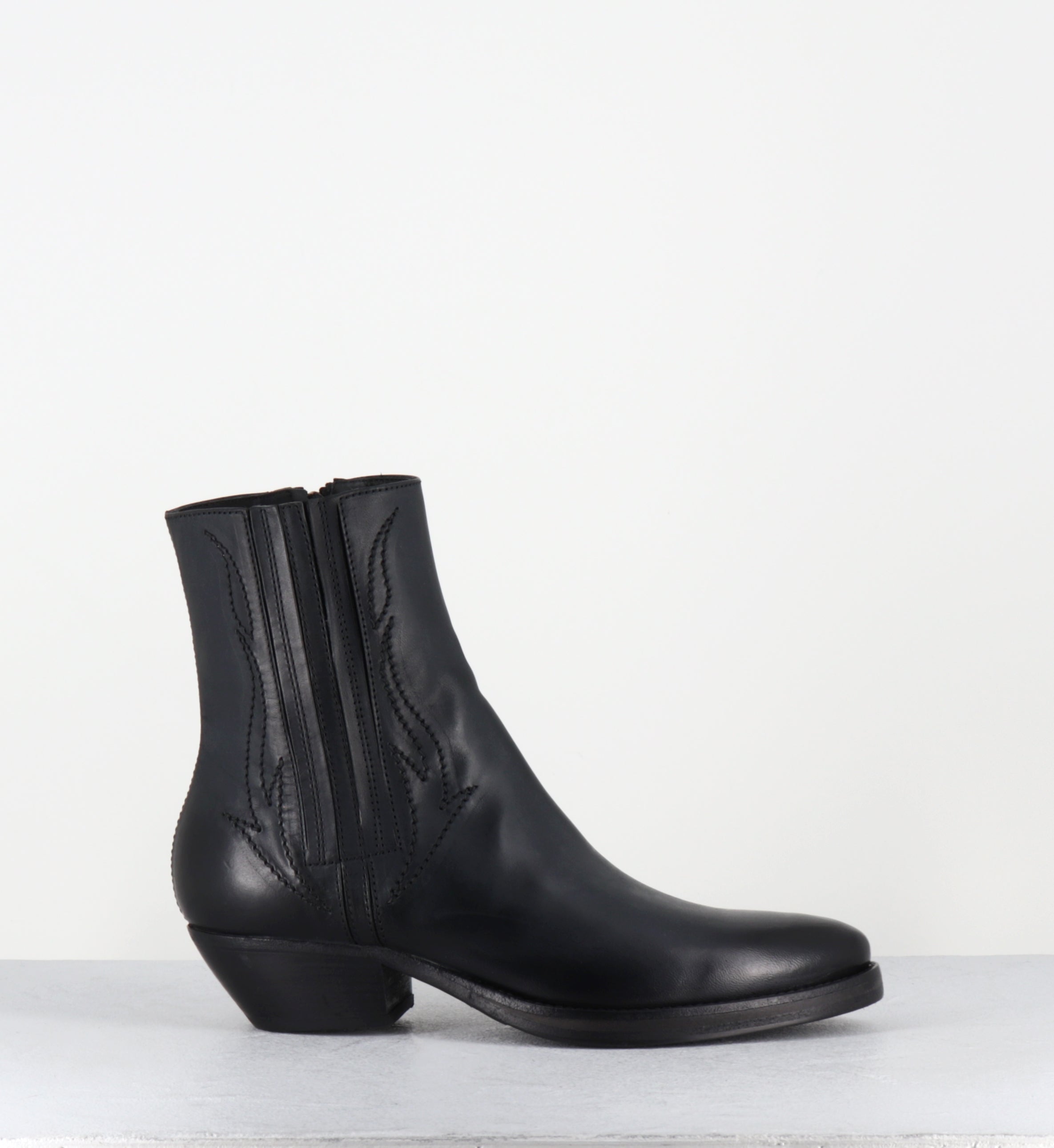 KARINA 95006 SRTIKE BLACK