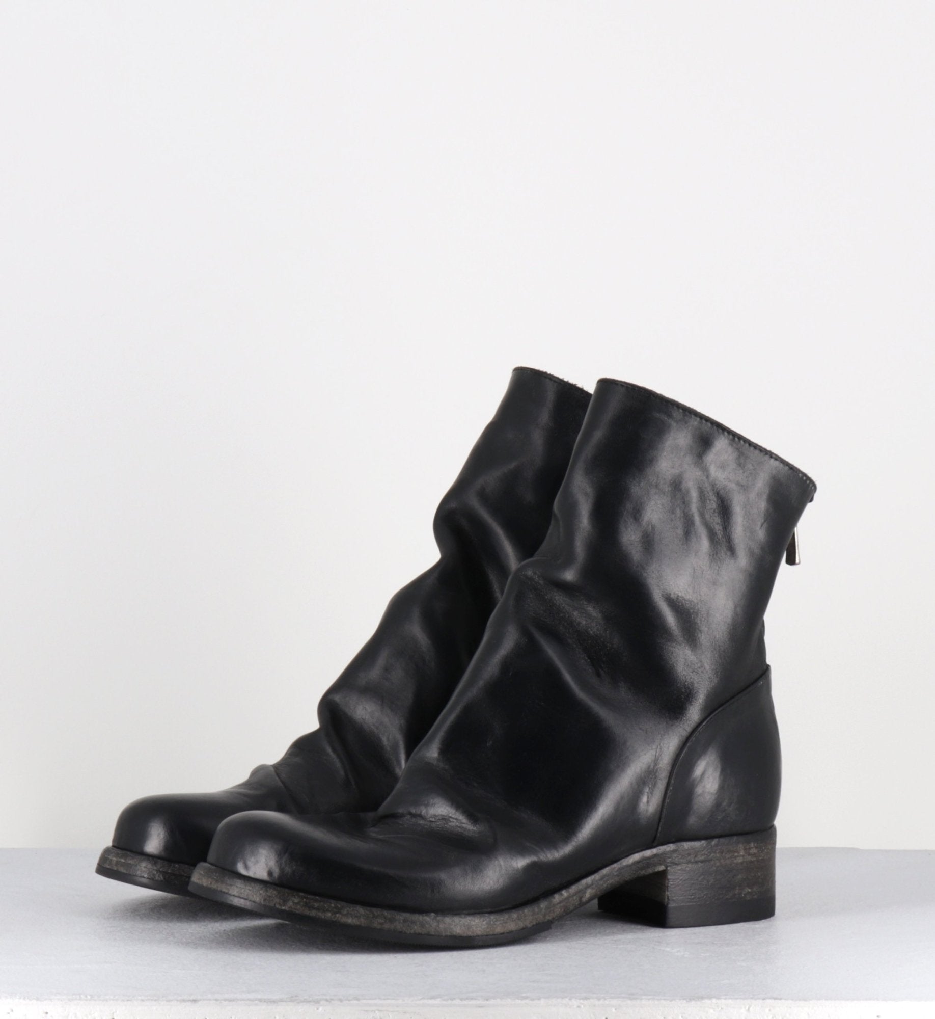 514040 HORSE BAN NERO