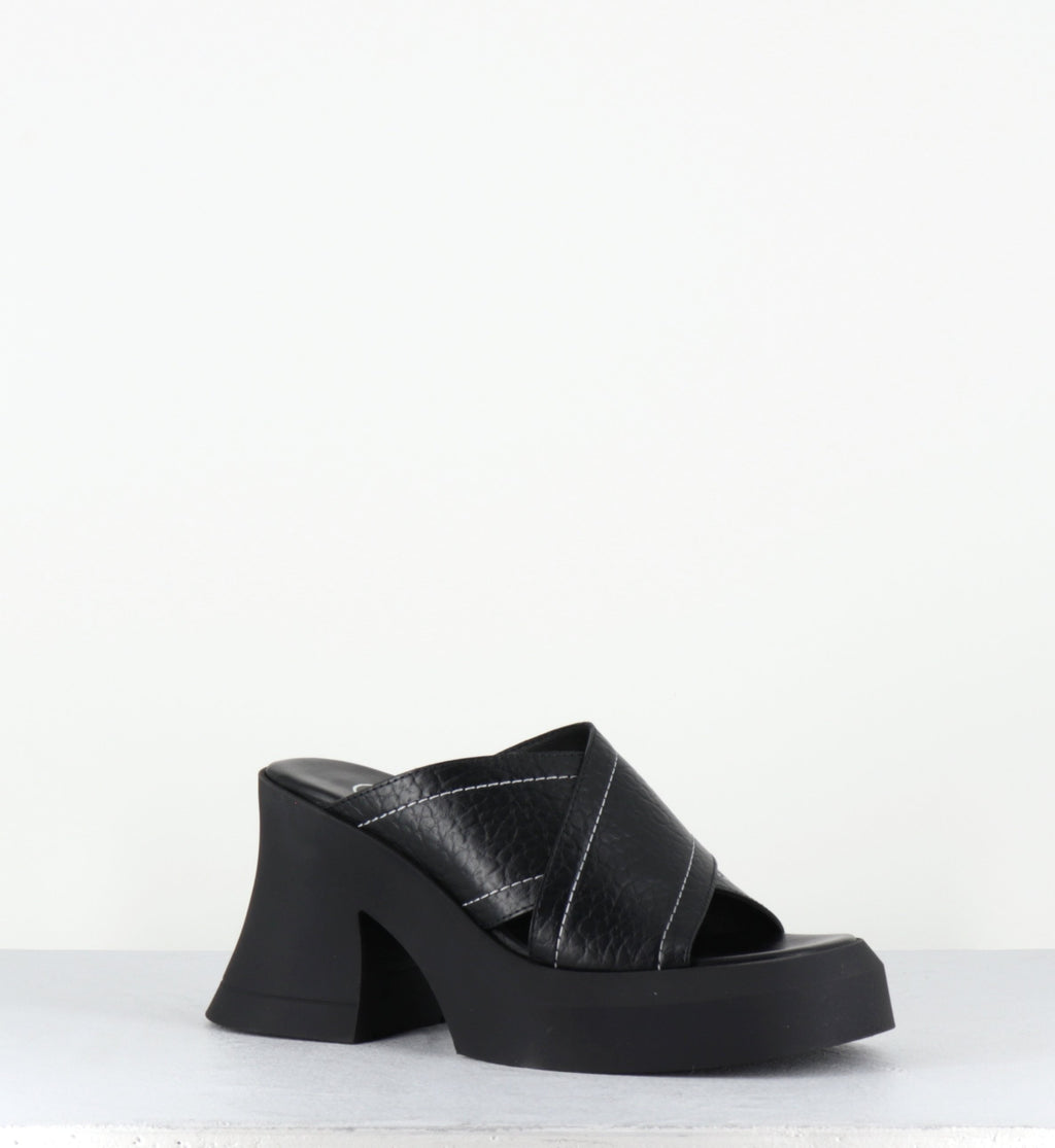 RAISSA BLACK MULES