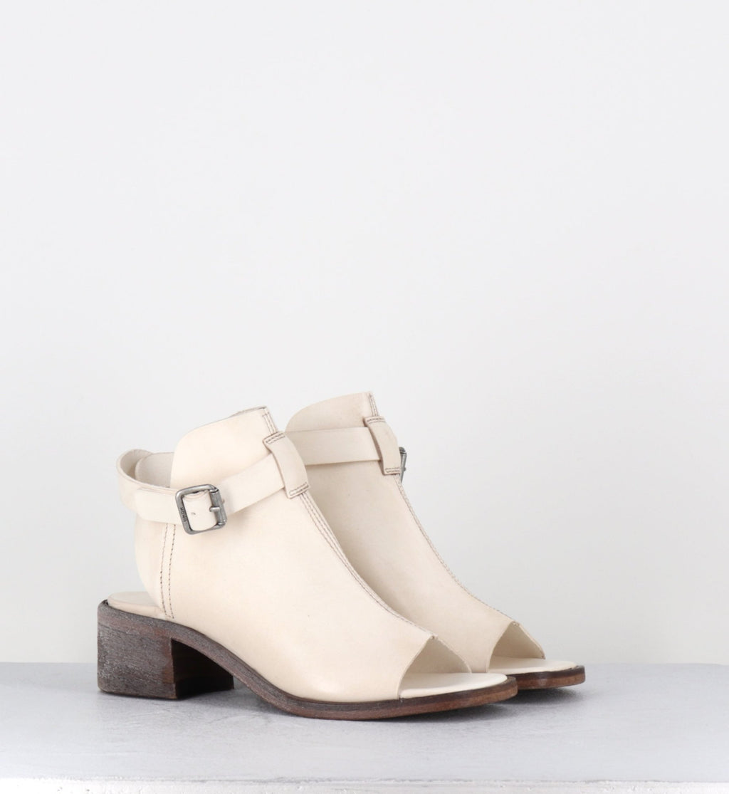 Sandales 'open-boots' en cuir blanc talon bloc - 34501G OIL BIANCO