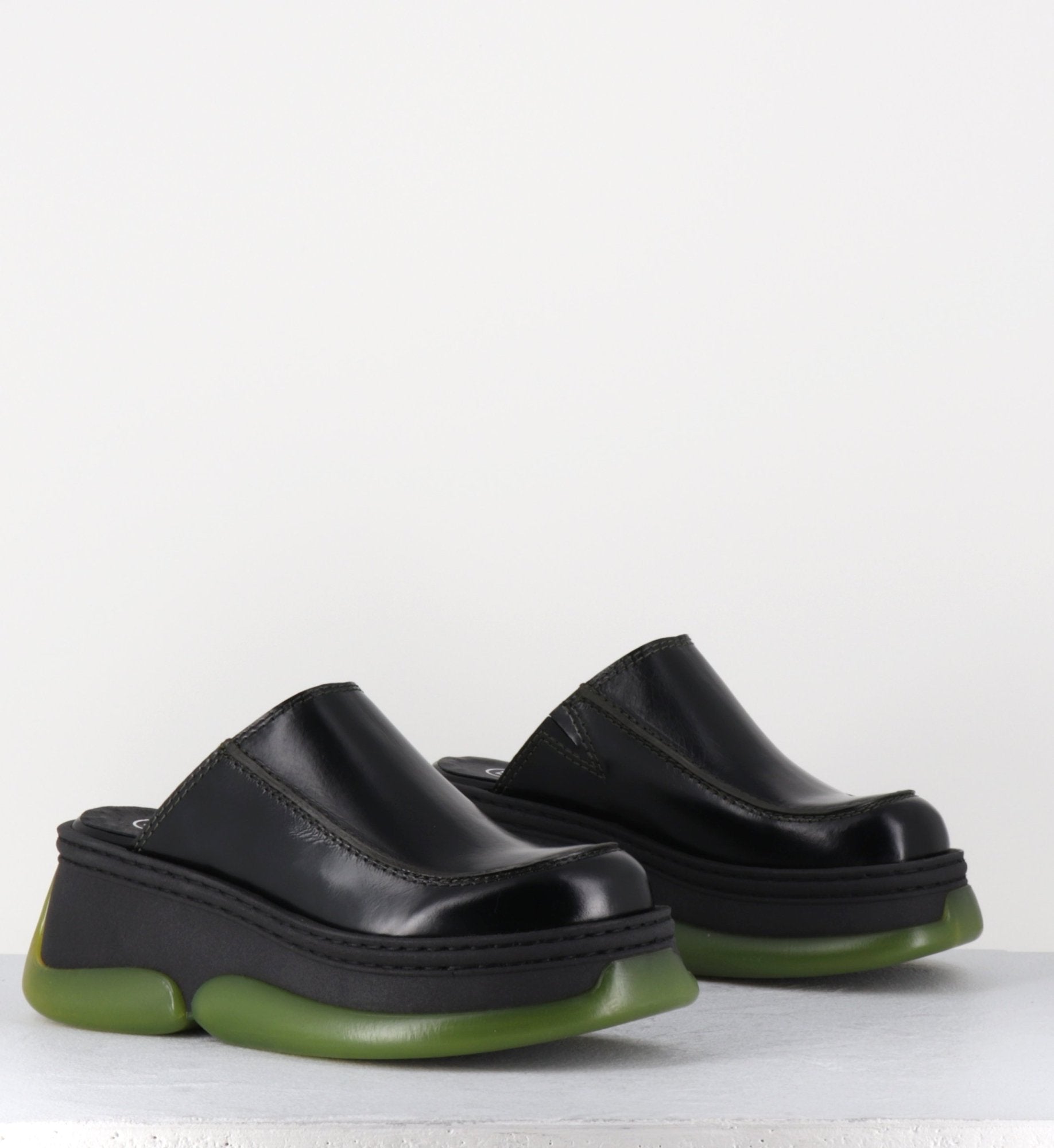 BRIETTA BLACK MULE
