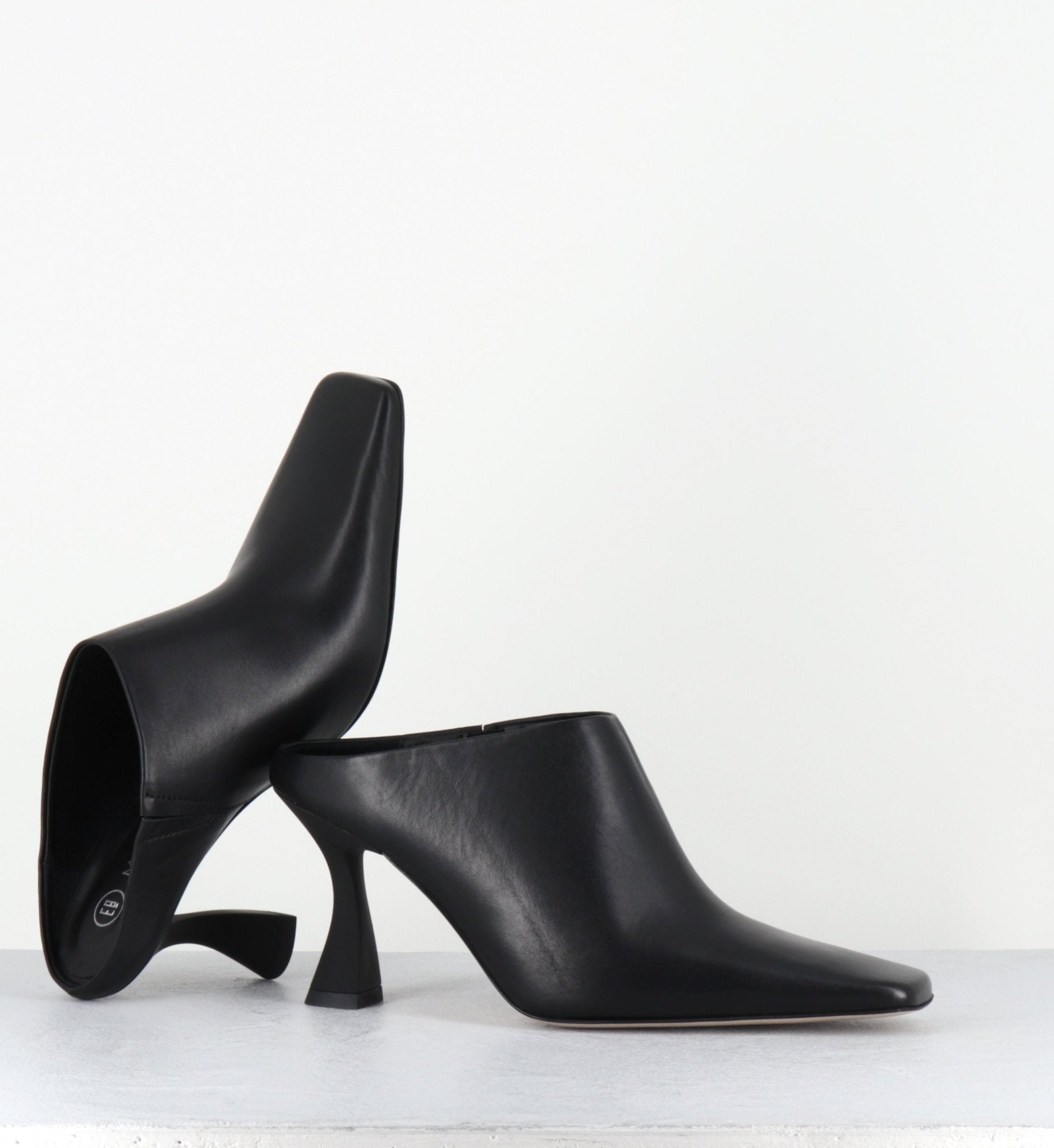 MANUELA BLACK MULES