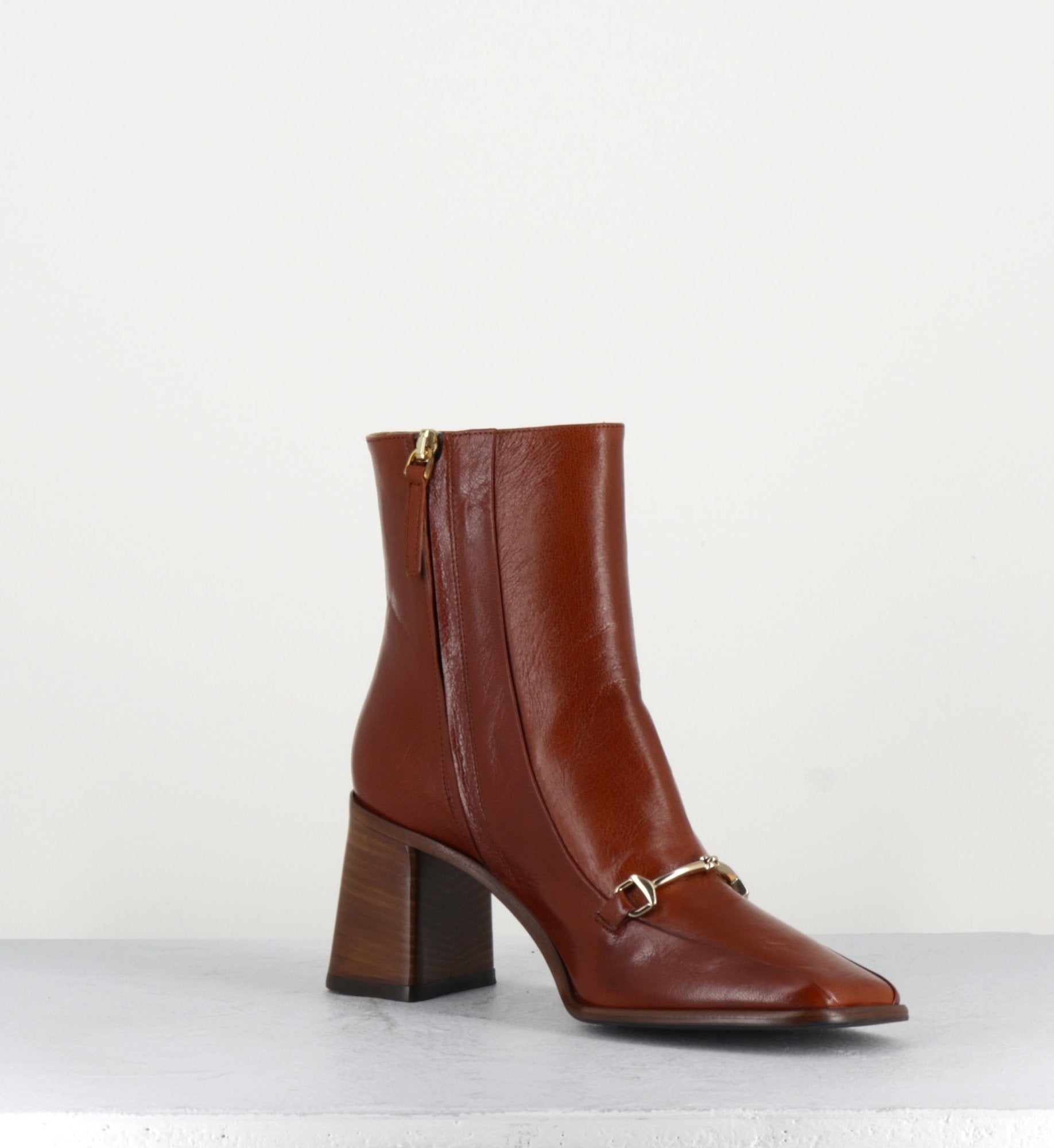 2537 FELLINI COGNAC