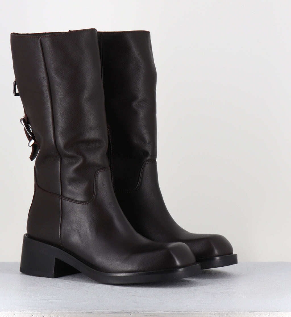 LEDA NATA CIOCCOLATO