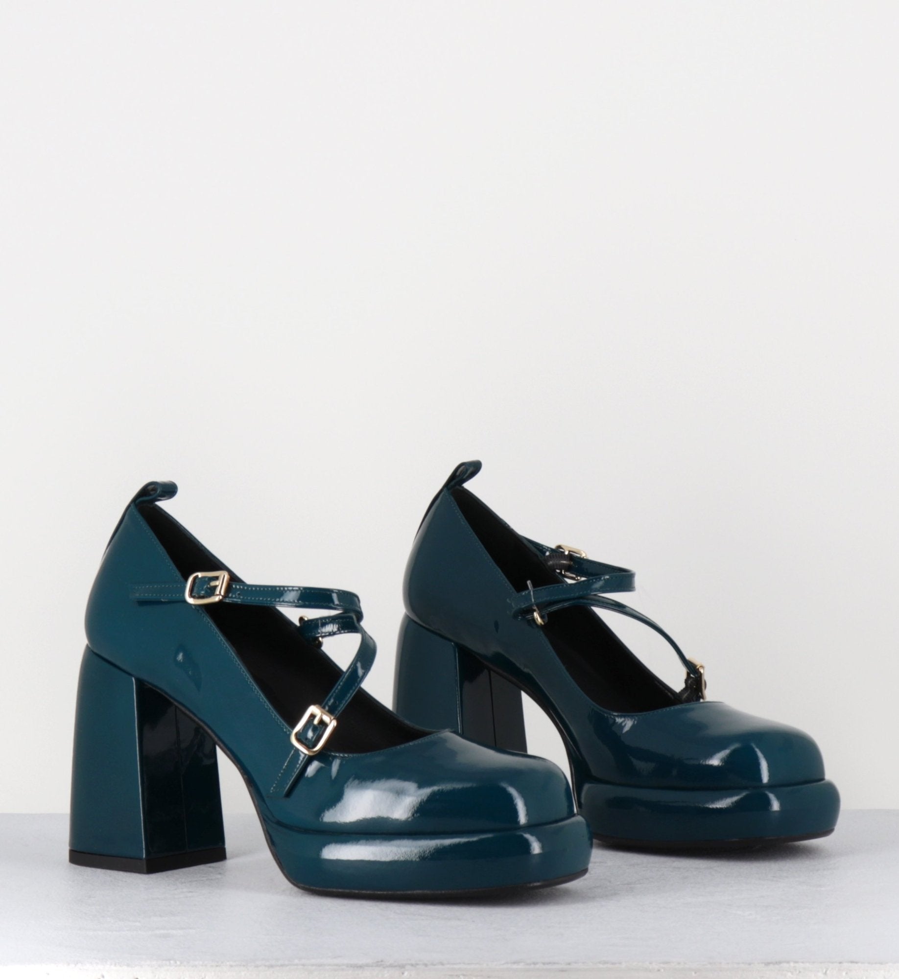 ABRA VERNICE BLU