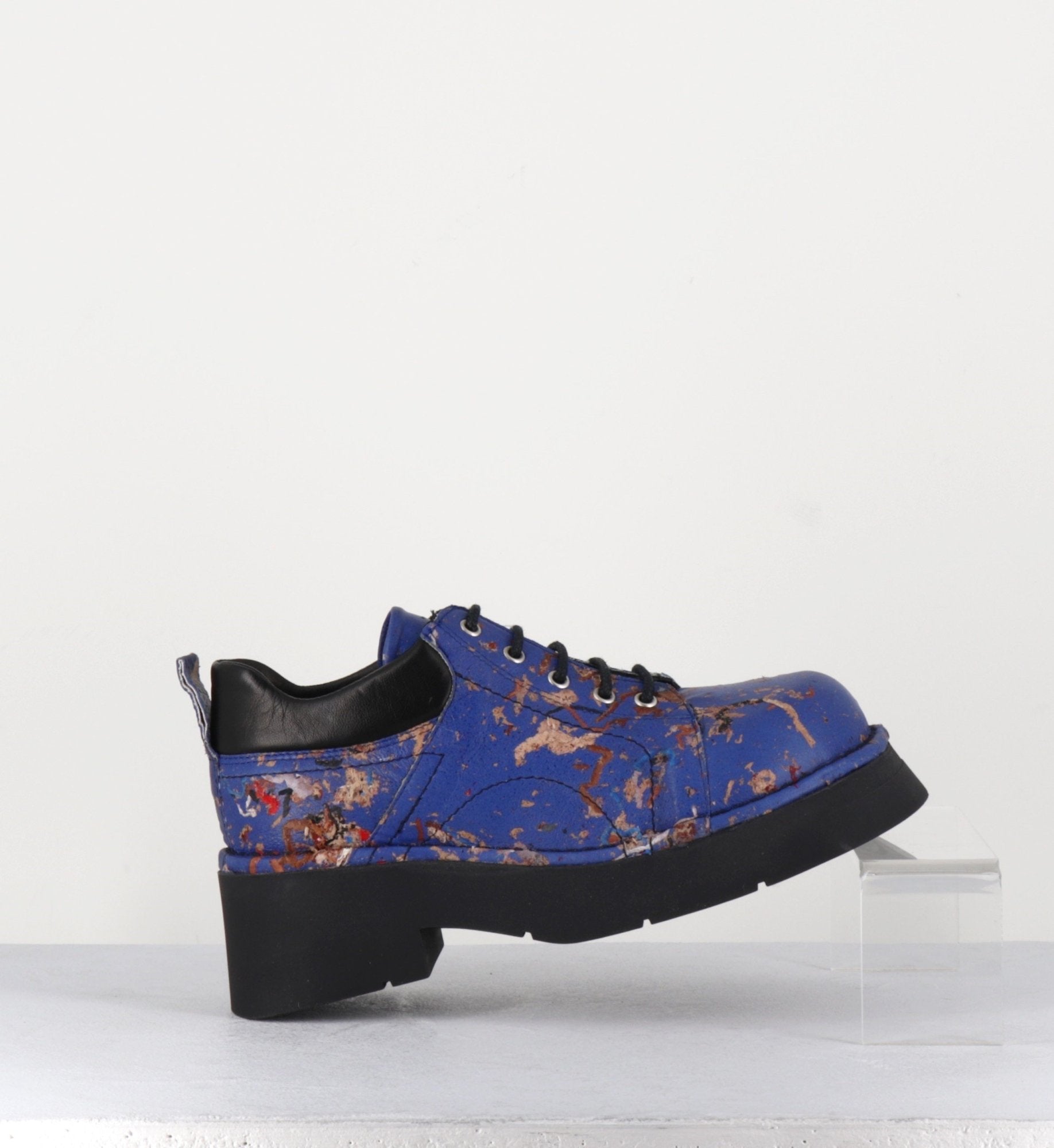ERINA BLUE BROGUES