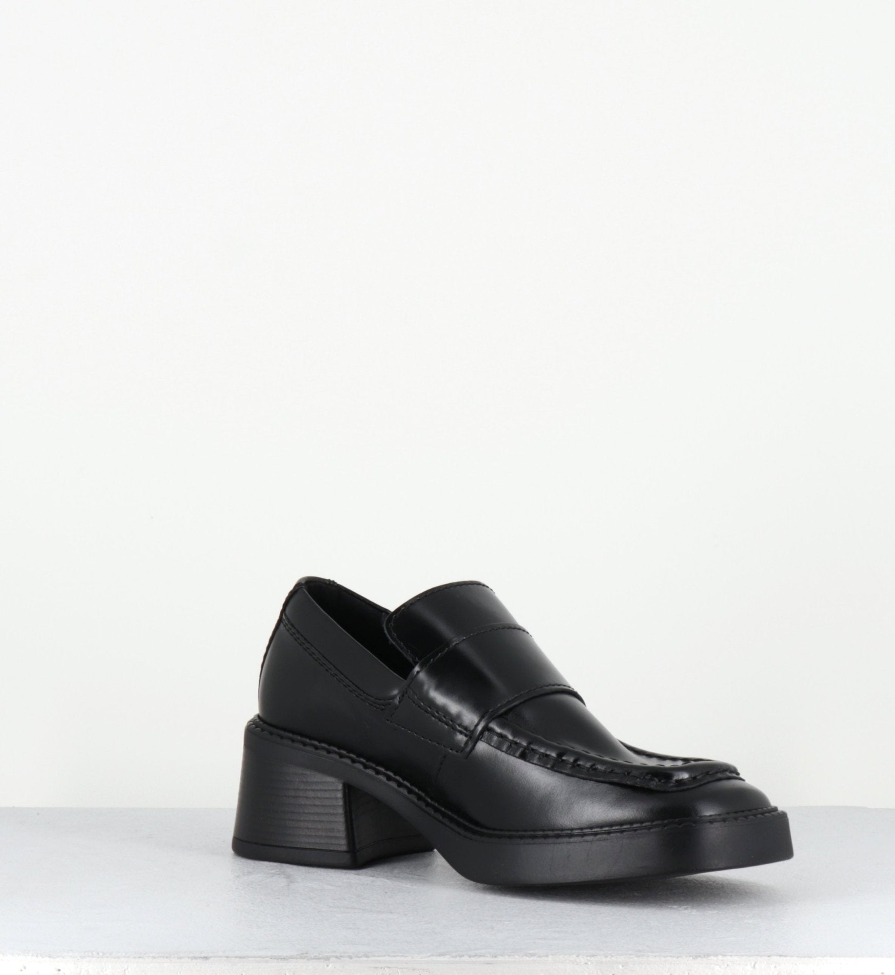 KARINA BLACK LOAFERS