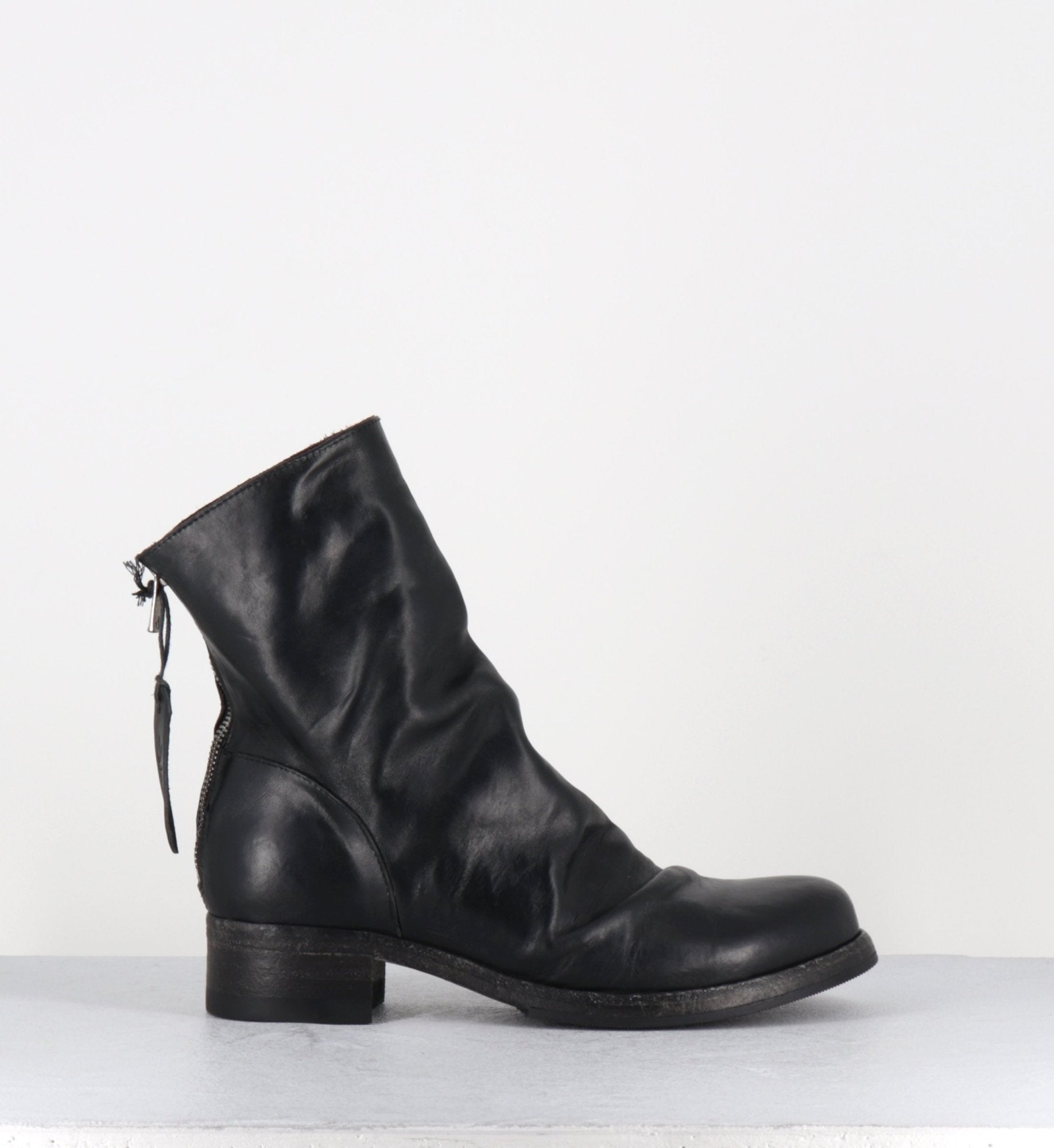 514040 HORSE BAN NERO